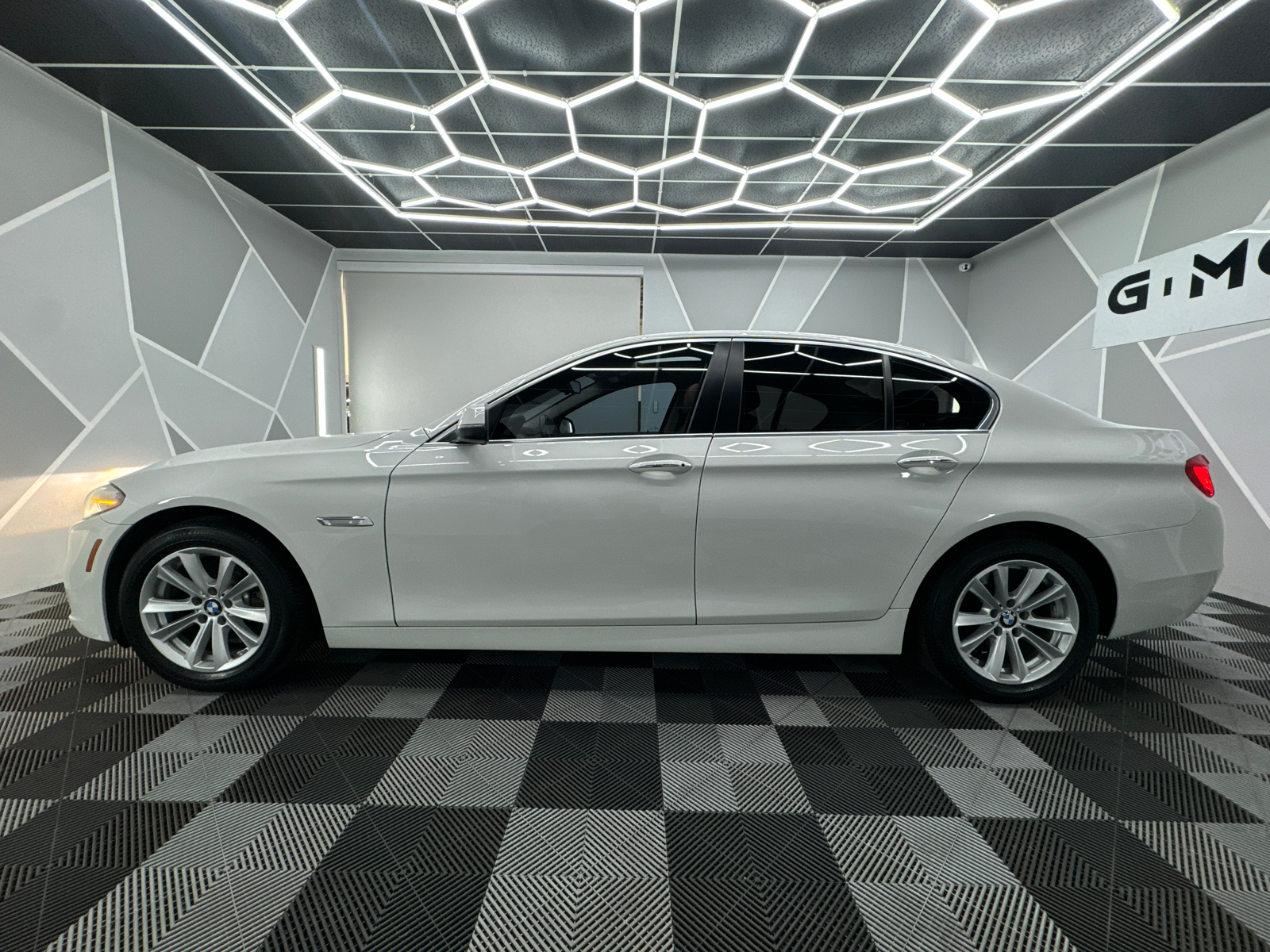 2014 BMW 5 Series  3