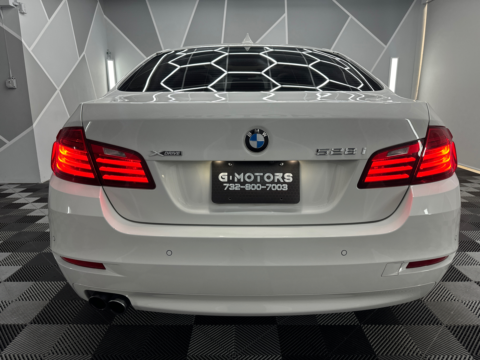 2014 BMW 5 Series  7