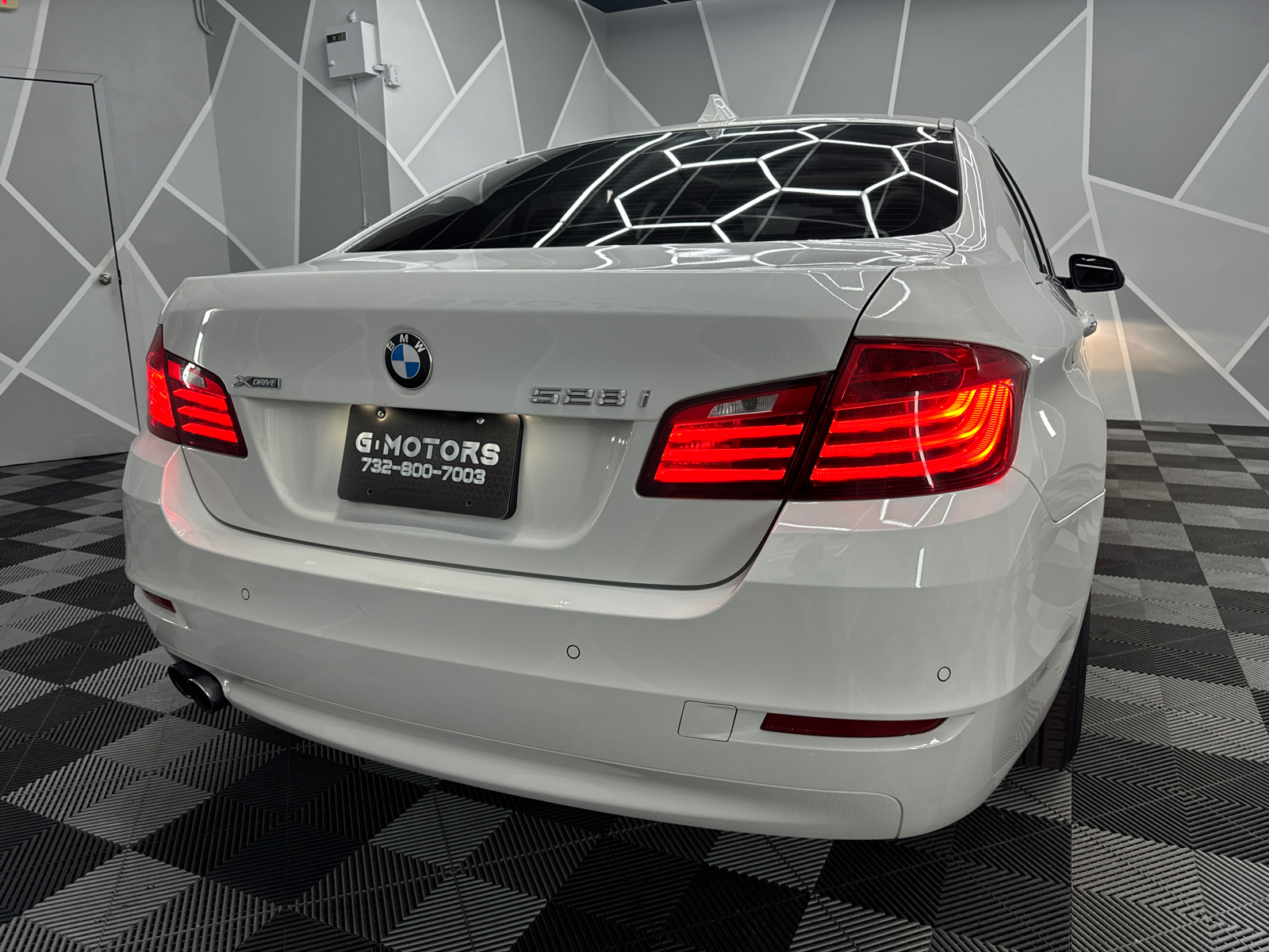 2014 BMW 5 Series  8