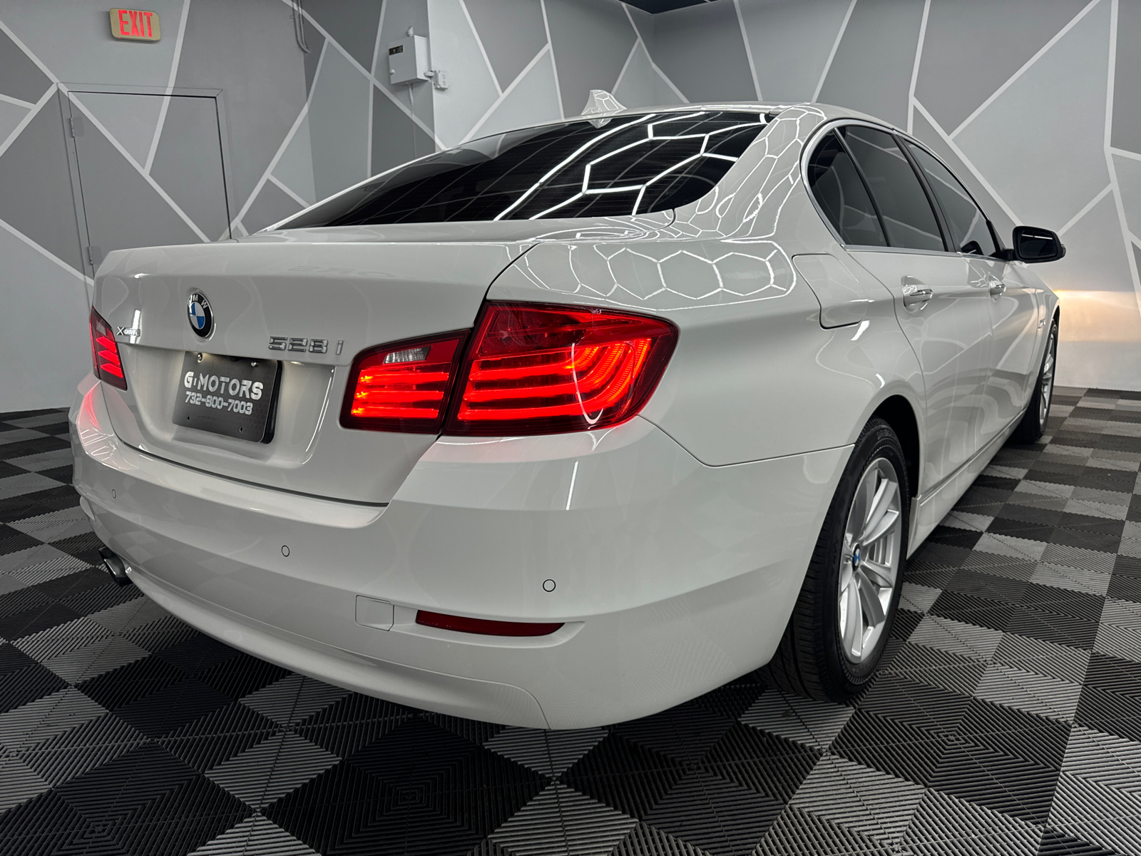 2014 BMW 5 Series  9