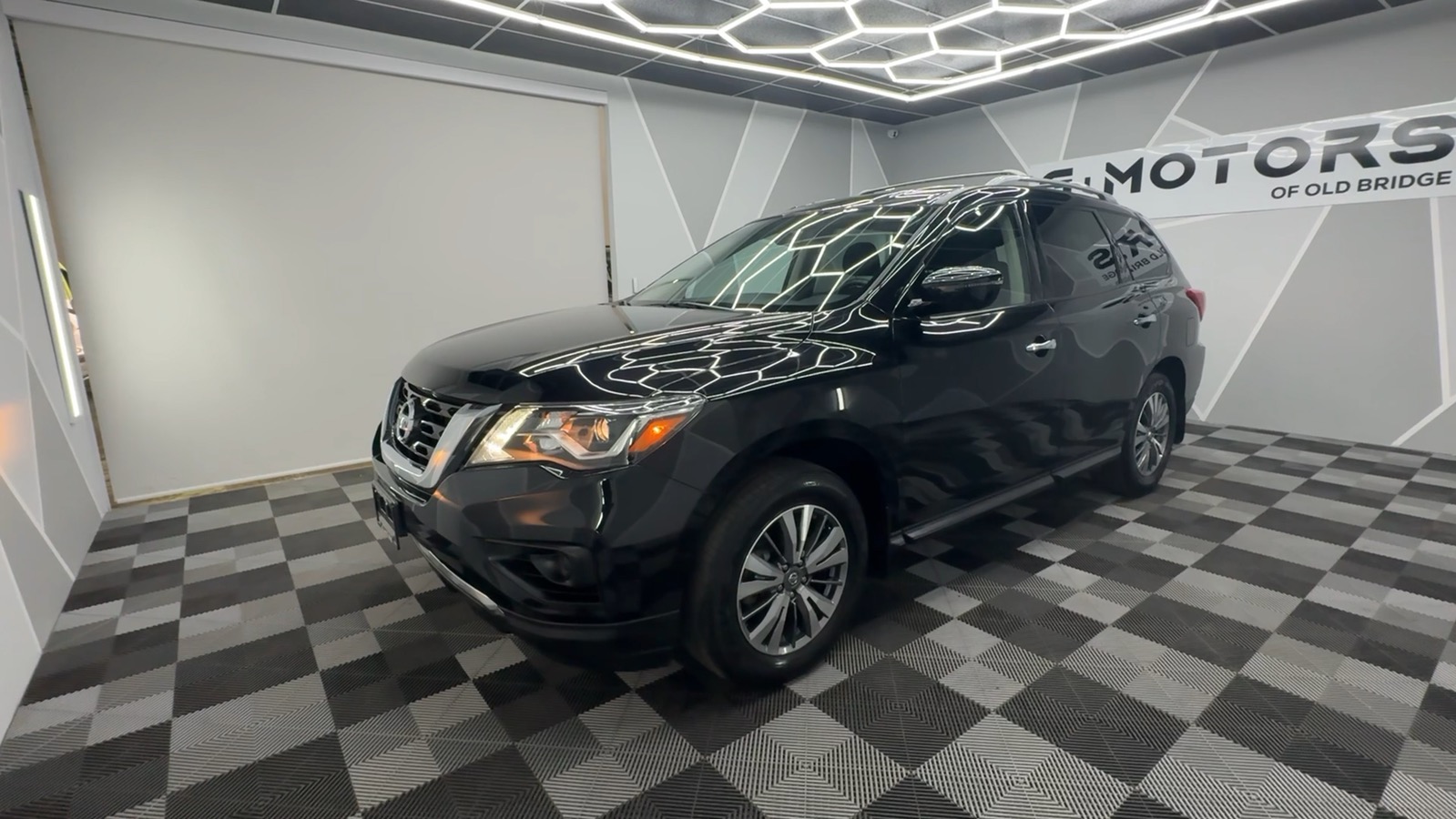 2020 Nissan Pathfinder S Sport Utility 4D 1