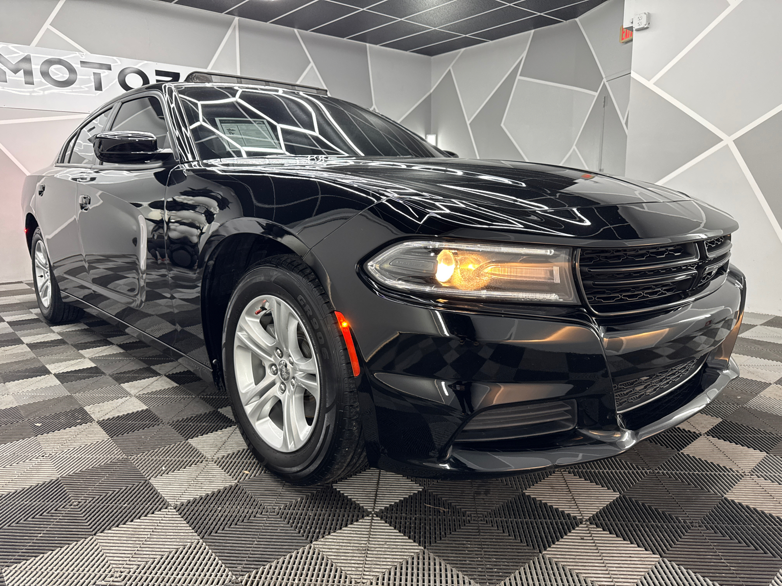 2021 Dodge Charger  13