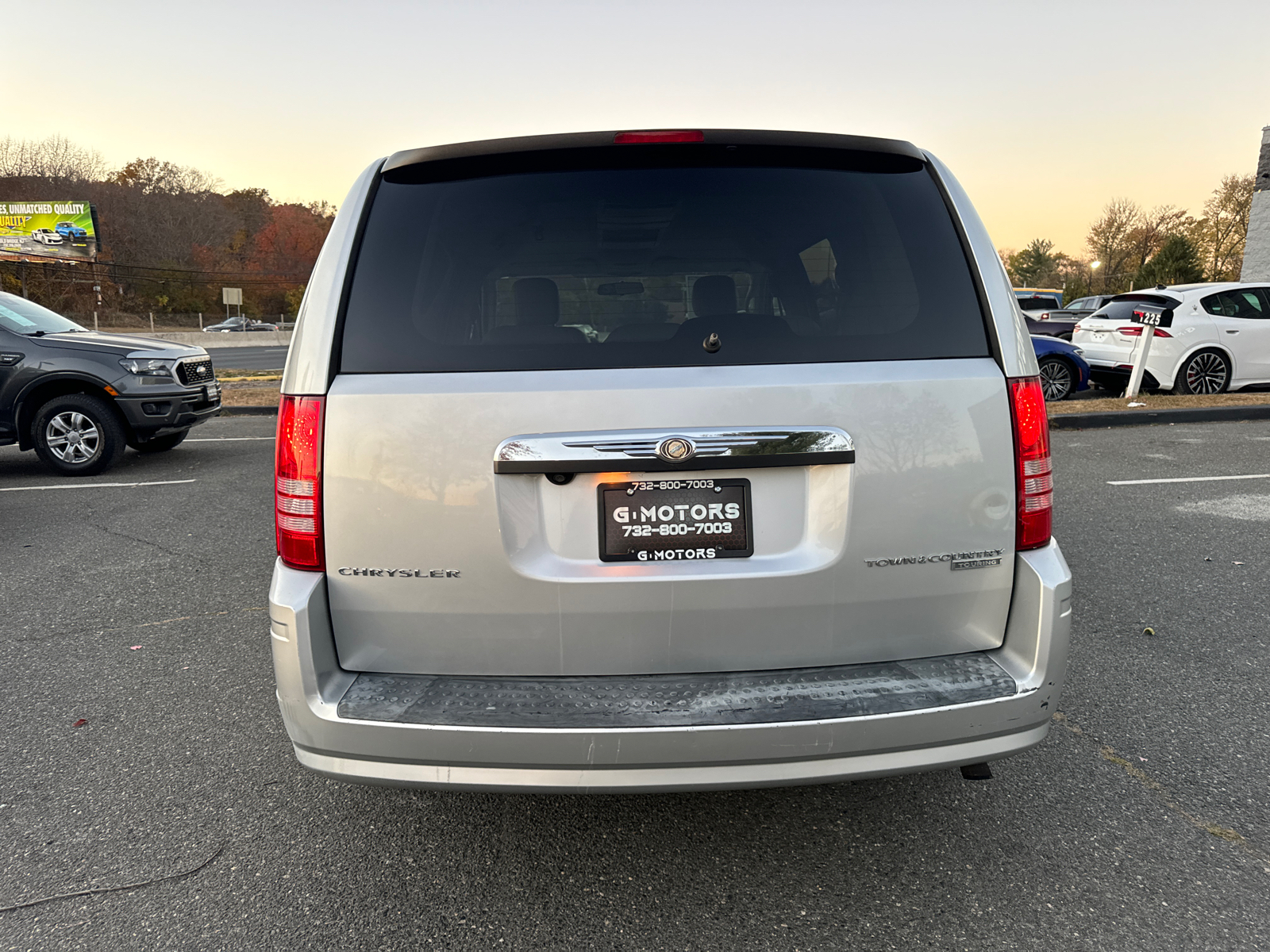 2009 Chrysler Town and Country  7