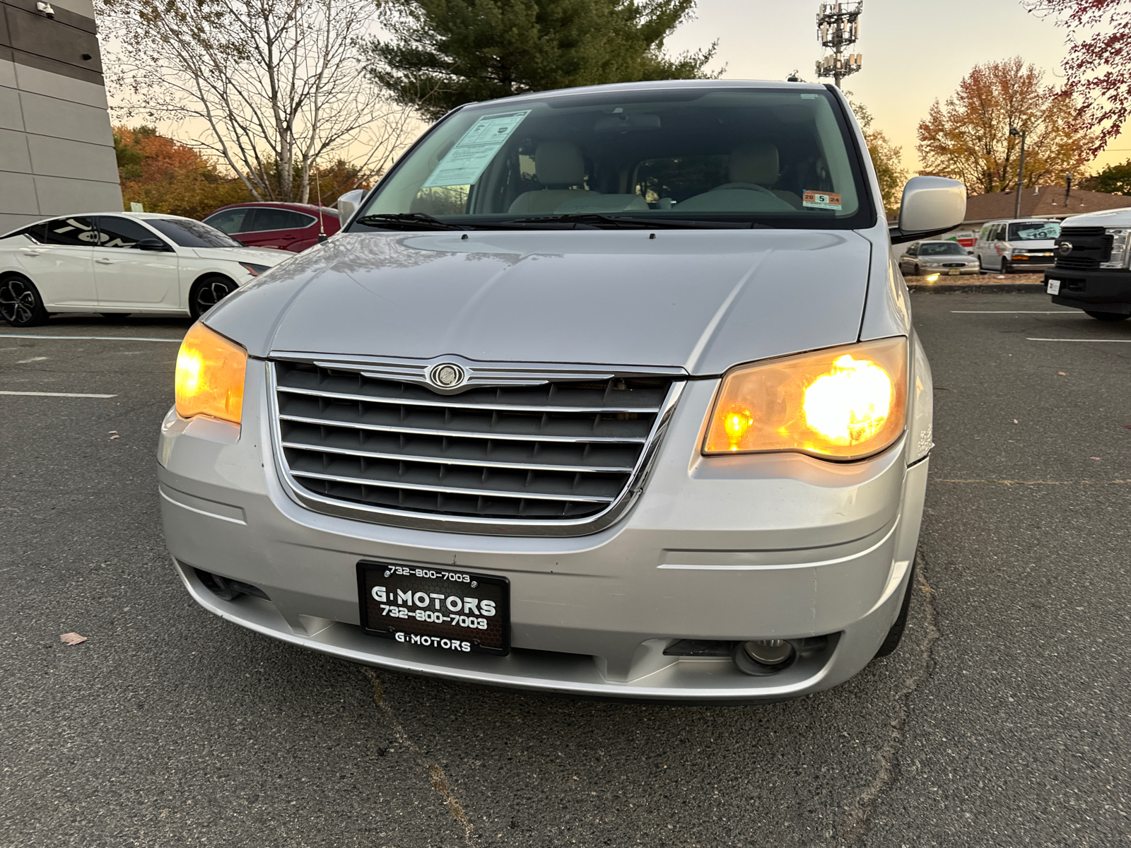 2009 Chrysler Town and Country  16