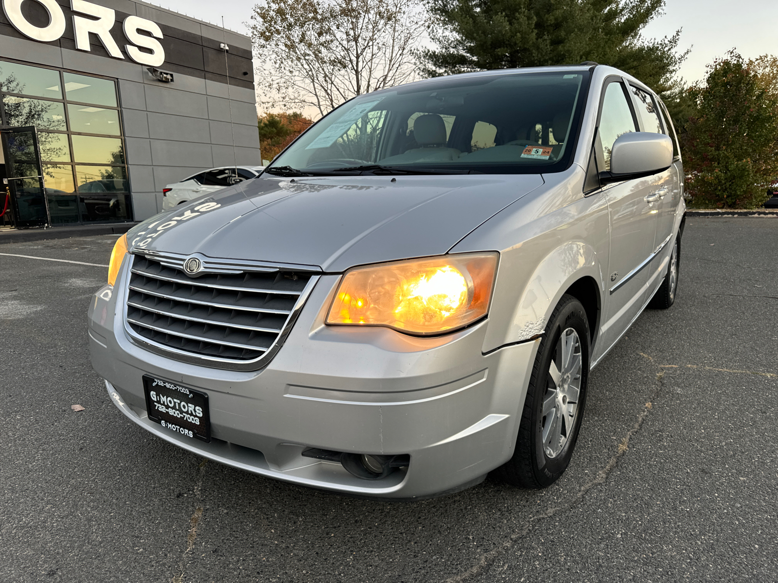 2009 Chrysler Town and Country  17