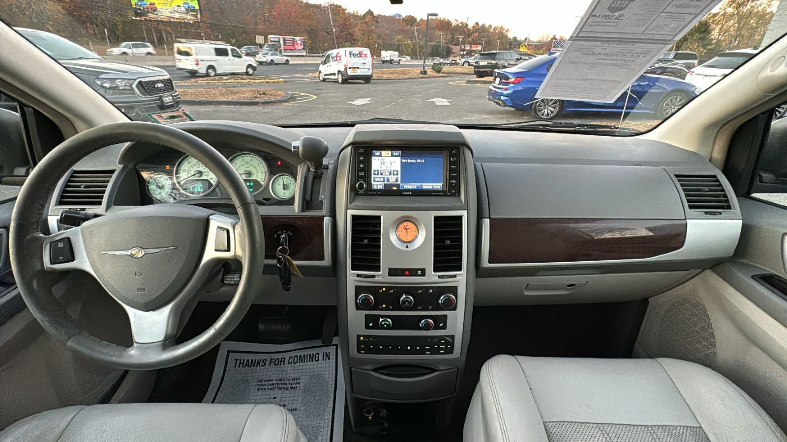 2009 Chrysler Town and Country  37