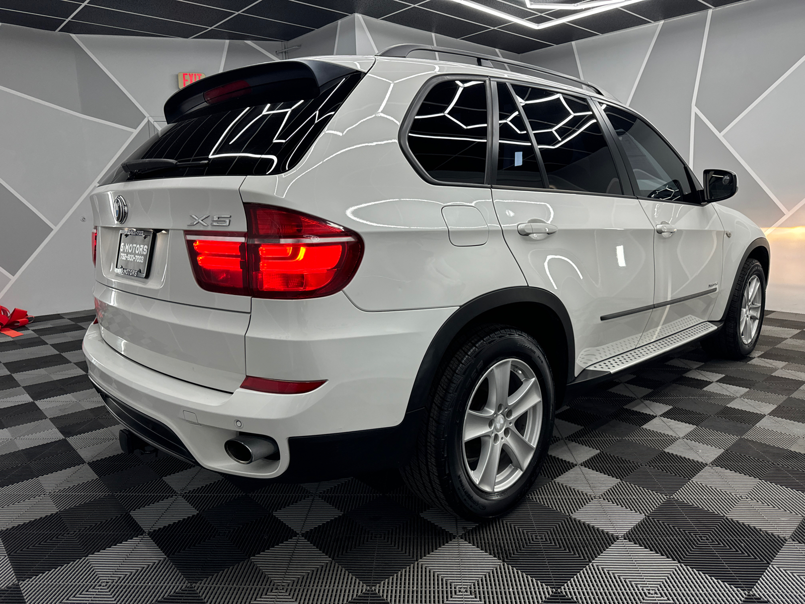 2012 BMW X5 xDrive35d Sport Utility 4D 10