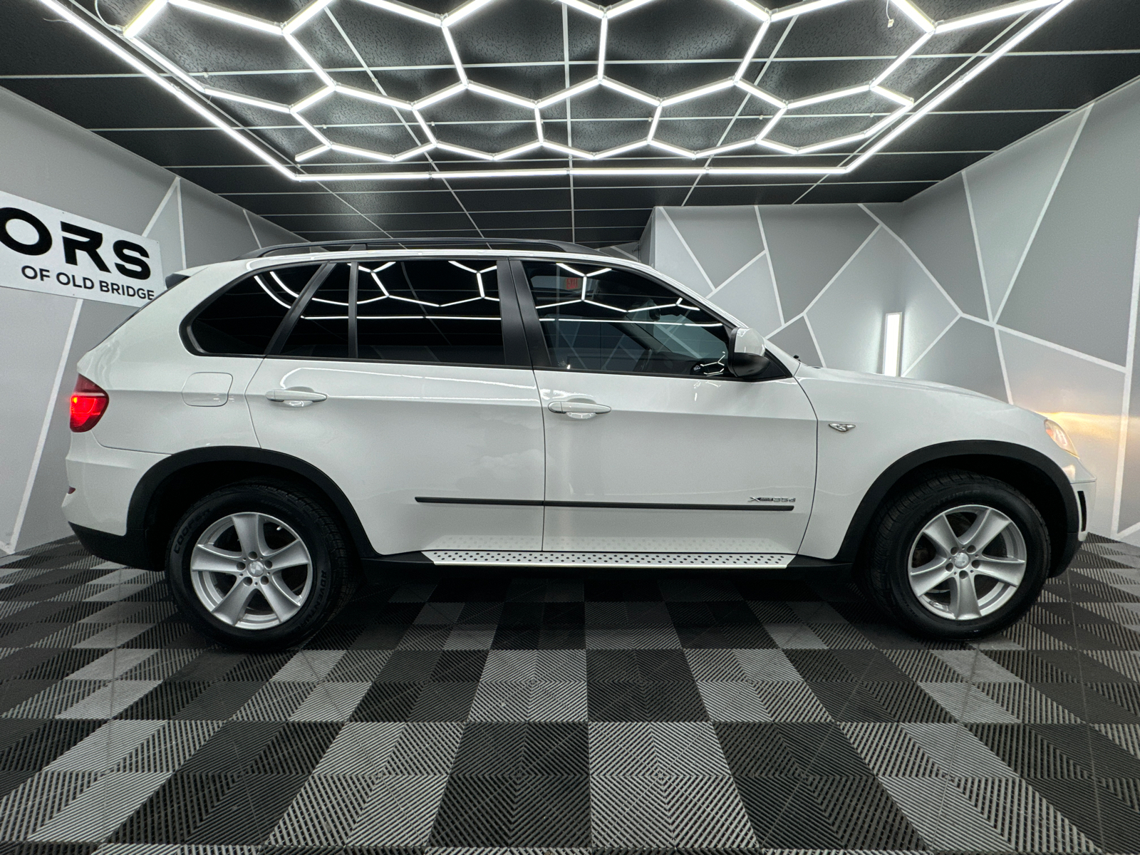 2012 BMW X5 xDrive35d Sport Utility 4D 11