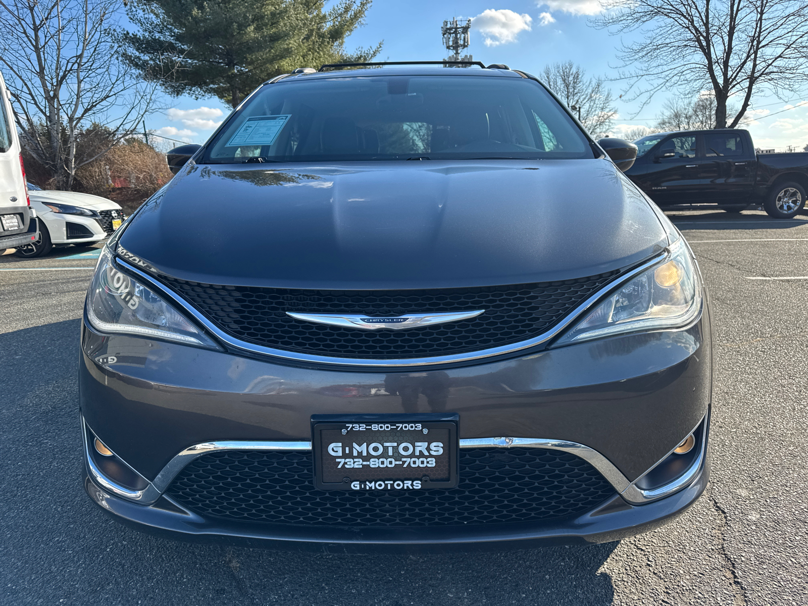 2017 Chrysler Pacifica Touring-L Minivan 4D 15