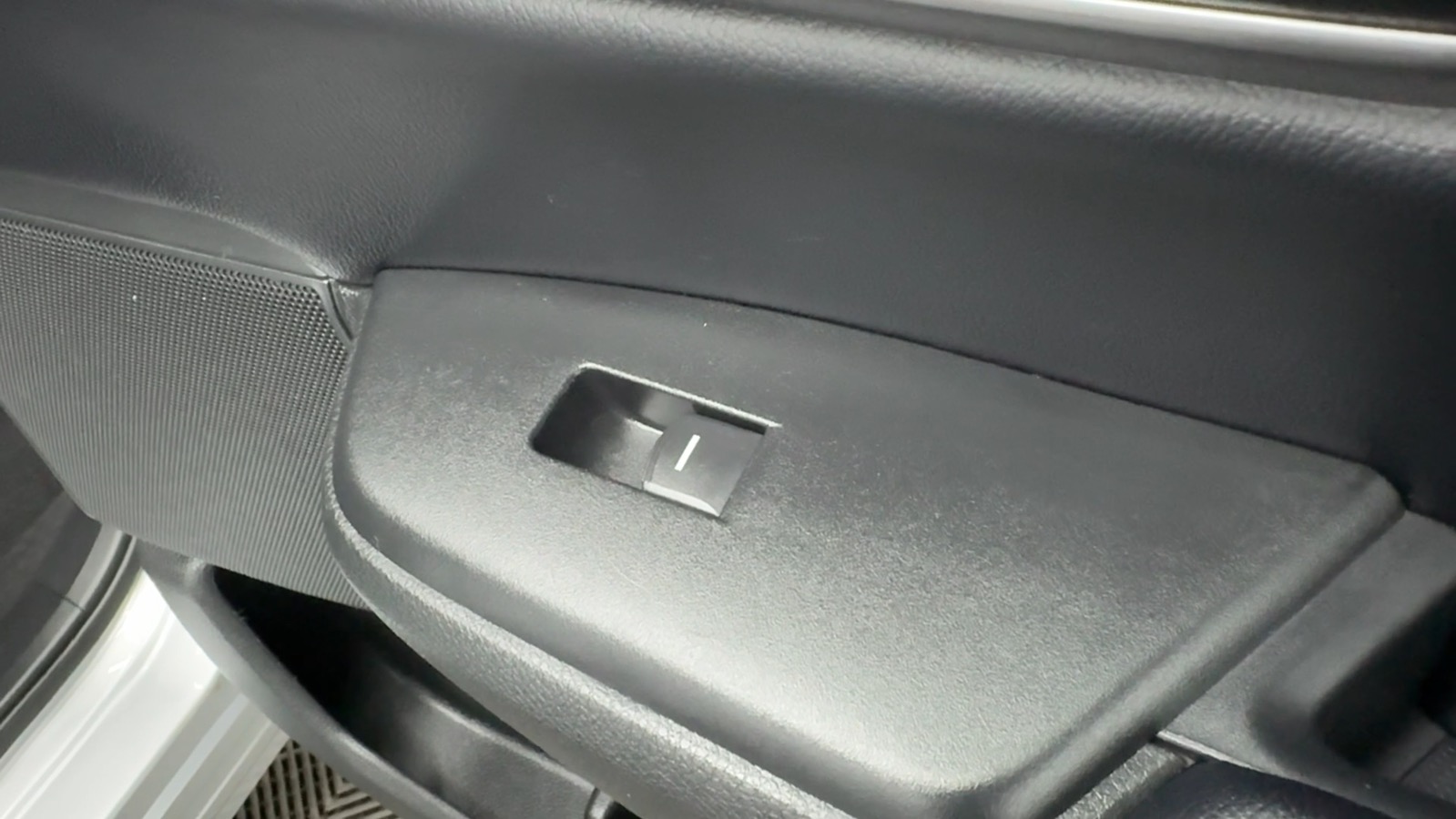 2018 Honda CR-V EX-L w/Navigation Sport Utility 4D 27