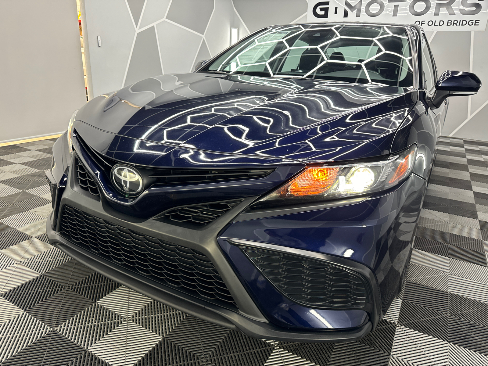 2022 Toyota Camry SE Sedan 4D 16