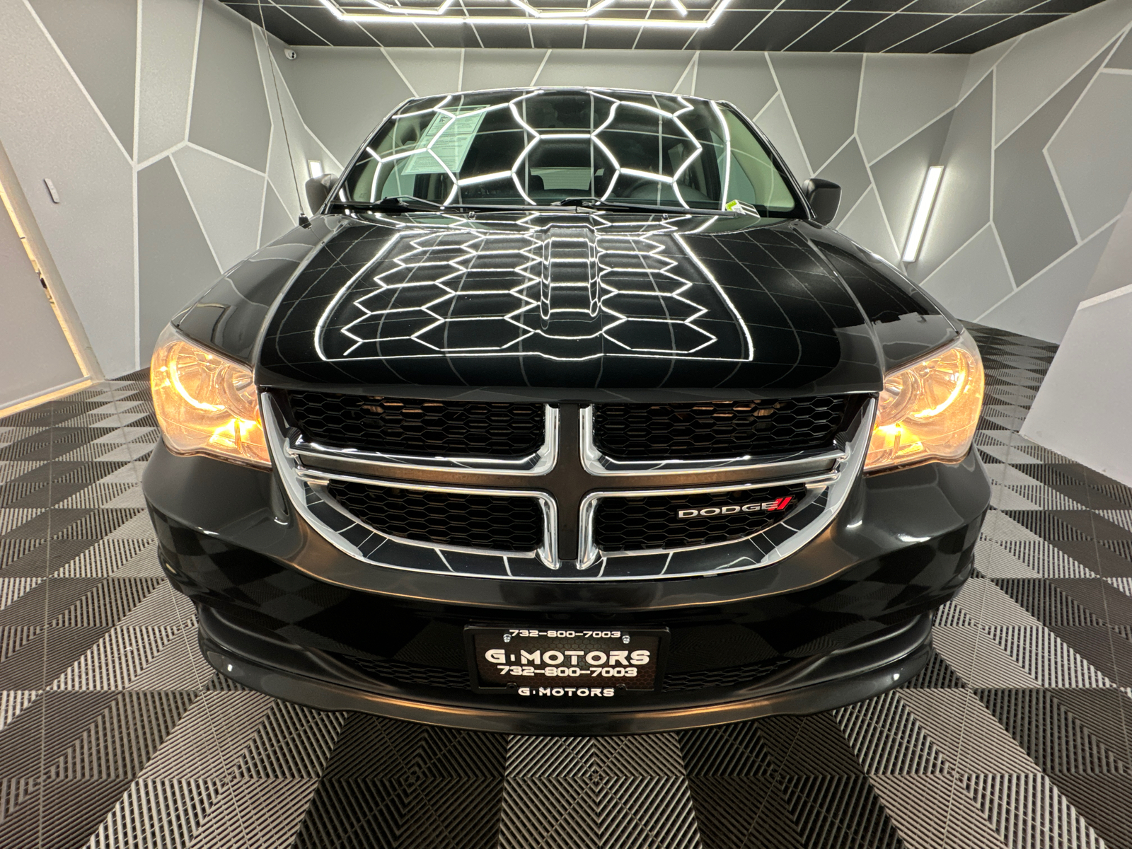 2019 Dodge Grand Caravan Passenger SE Plus Minivan 4D 15