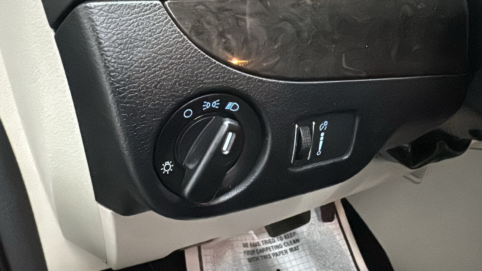 2019 Dodge Grand Caravan Passenger SE Plus Minivan 4D 33