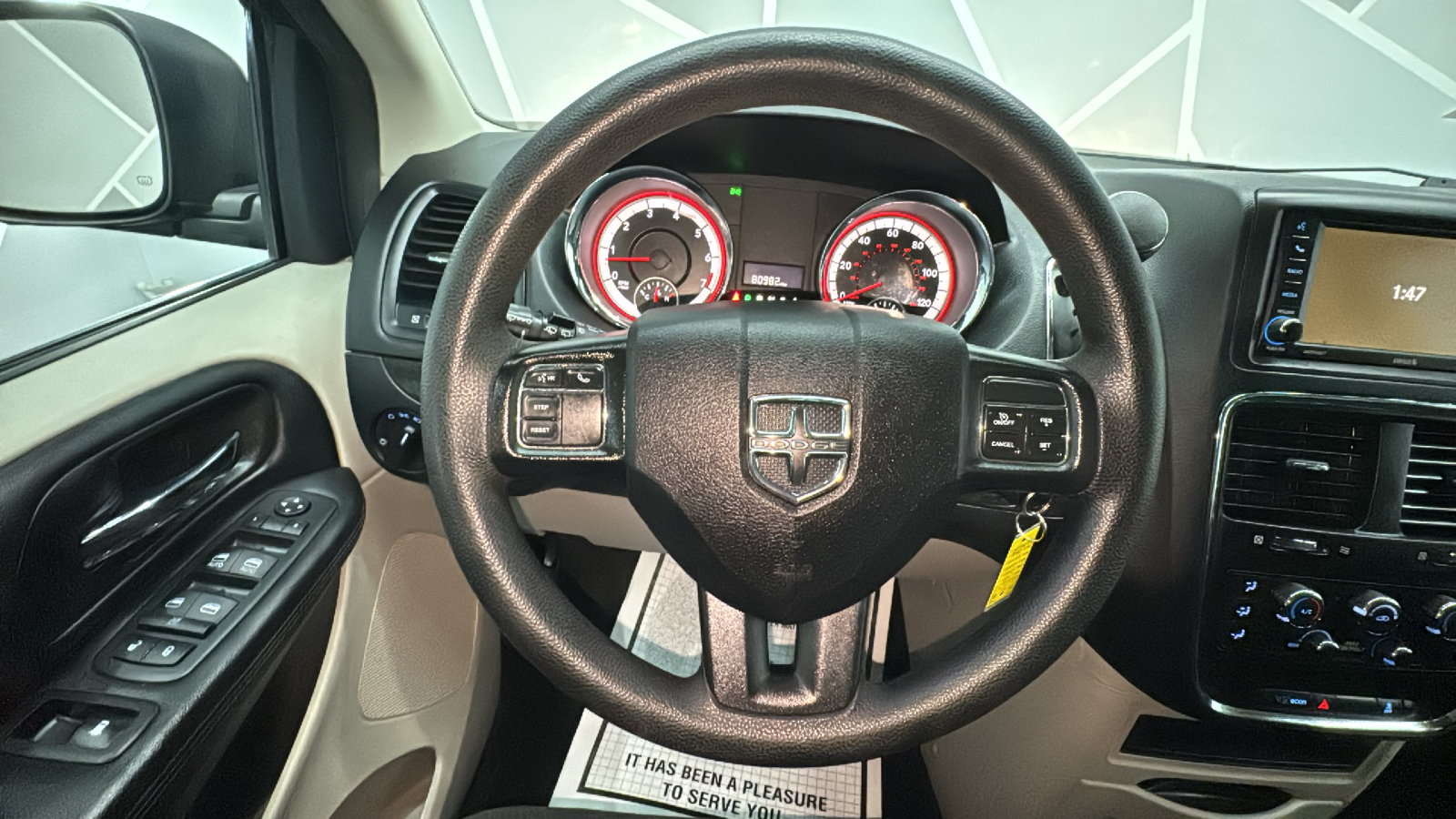 2019 Dodge Grand Caravan Passenger SE Plus Minivan 4D 39