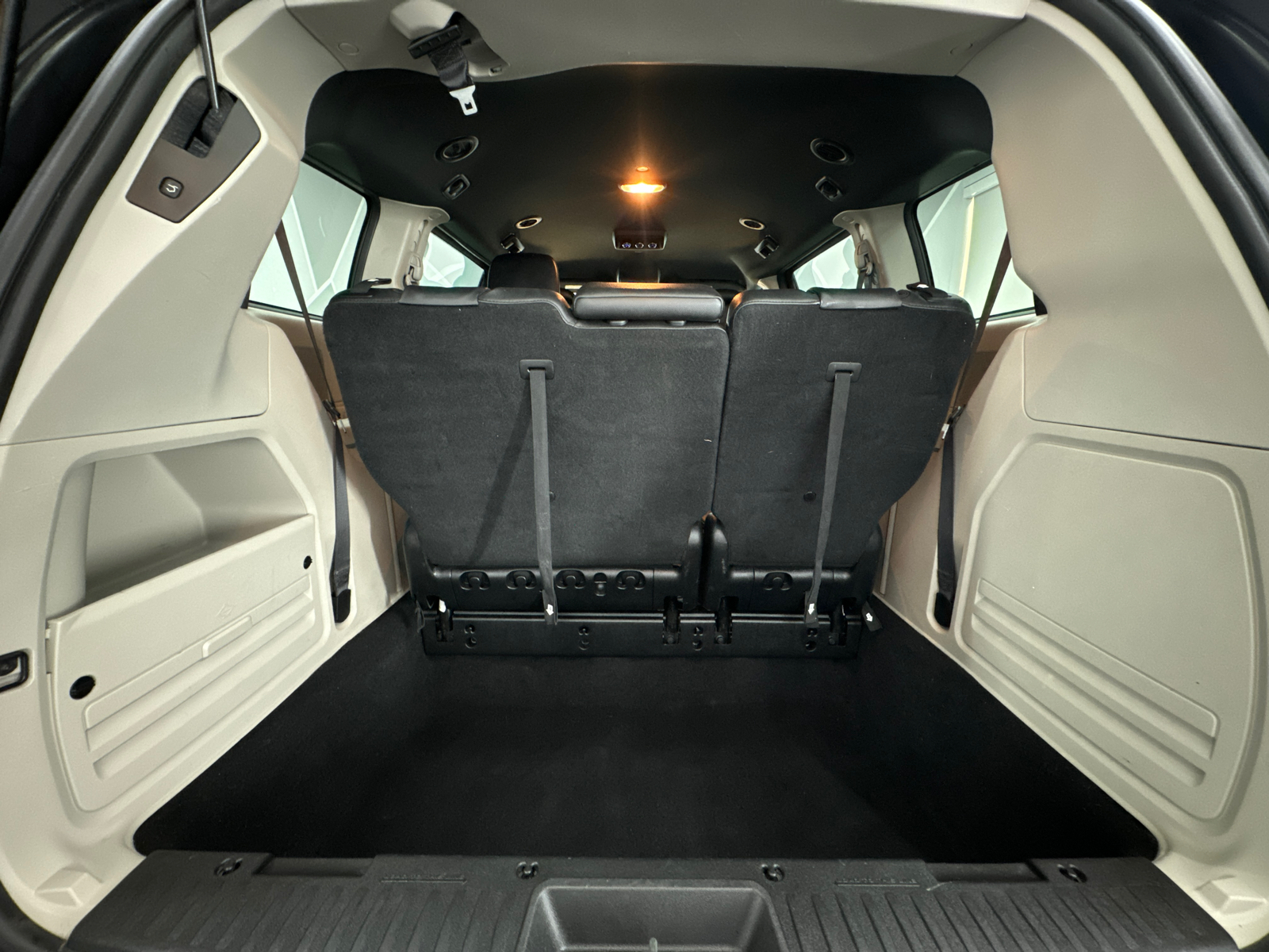 2019 Dodge Grand Caravan Passenger SXT Minivan 4D 22