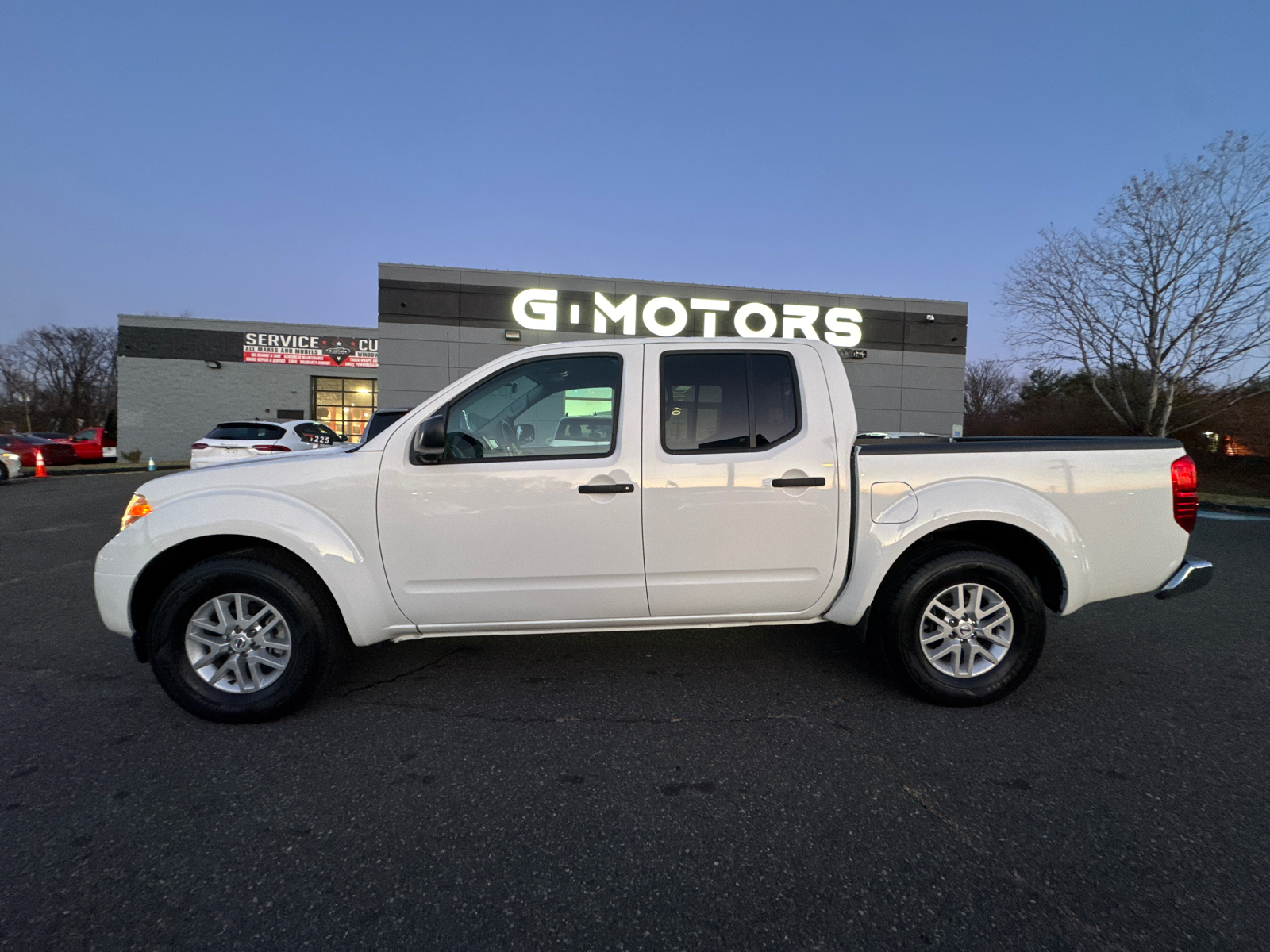 2021 Nissan Frontier Crew Cab SV Pickup 4D 5 ft 3