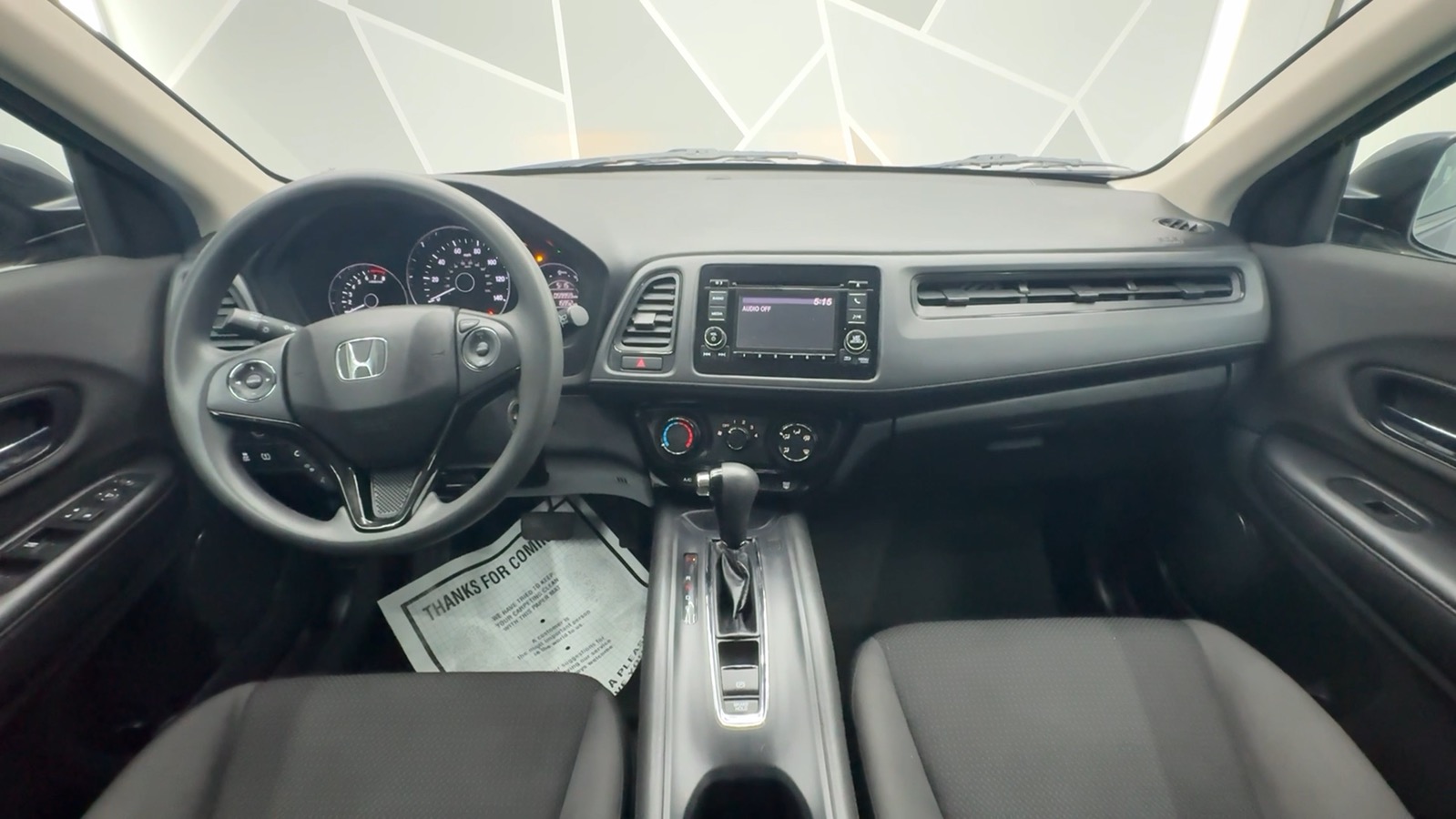 2020 Honda HR-V LX Sport Utility 4D 46