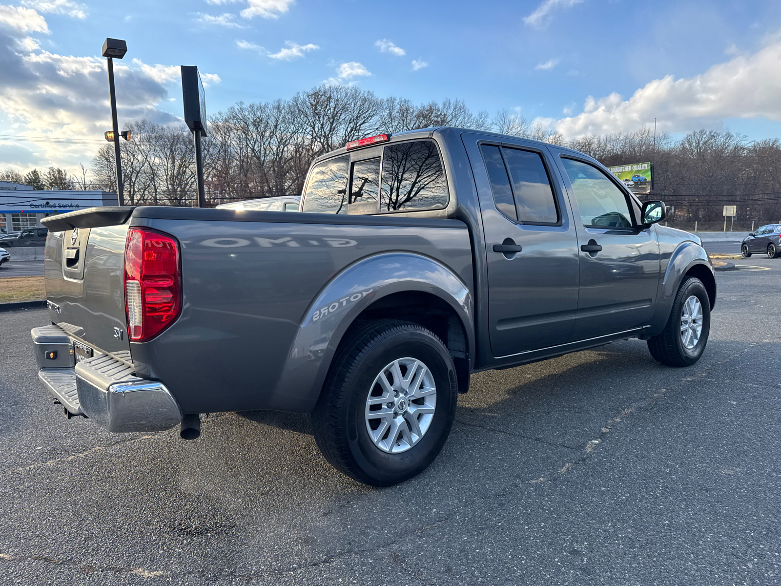 2019 Nissan Frontier  10