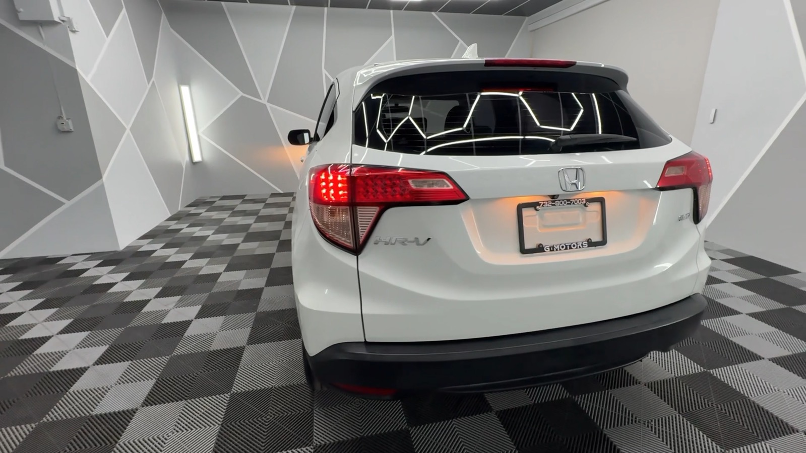 2018 Honda HR-V LX Sport Utility 4D 13