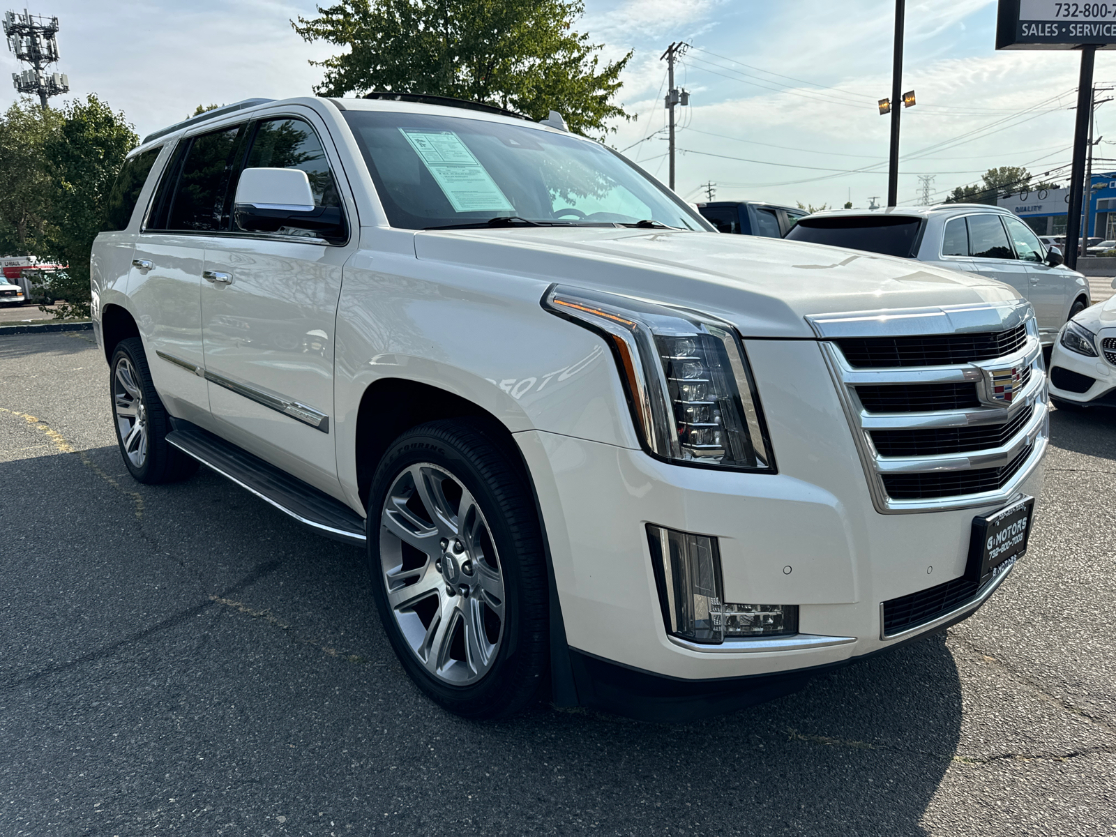 2015 Cadillac Escalade Luxury Sport Utility 4D 7