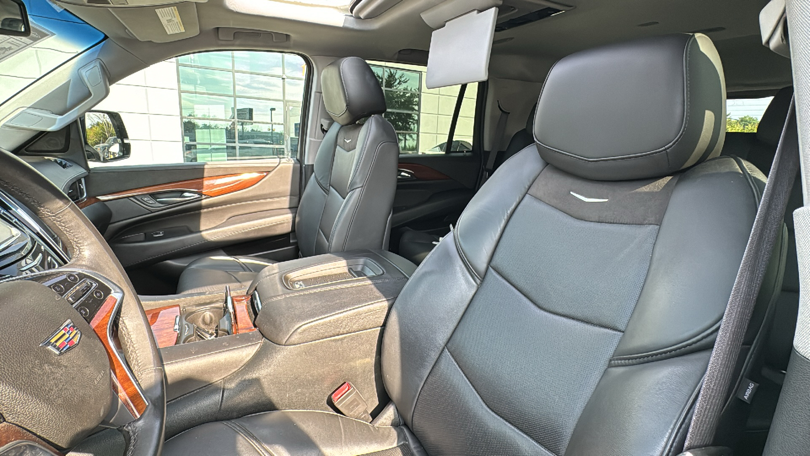 2015 Cadillac Escalade Luxury Sport Utility 4D 39