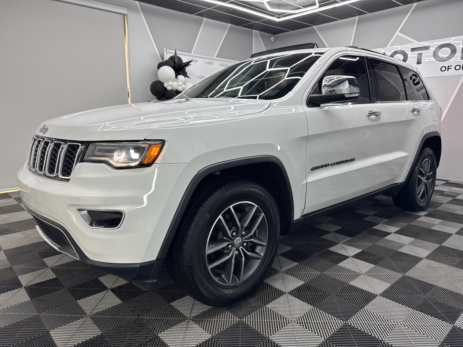 2017 Jeep Grand Cherokee Limited 75th Anniversary Edition Sport Utility 4D 2