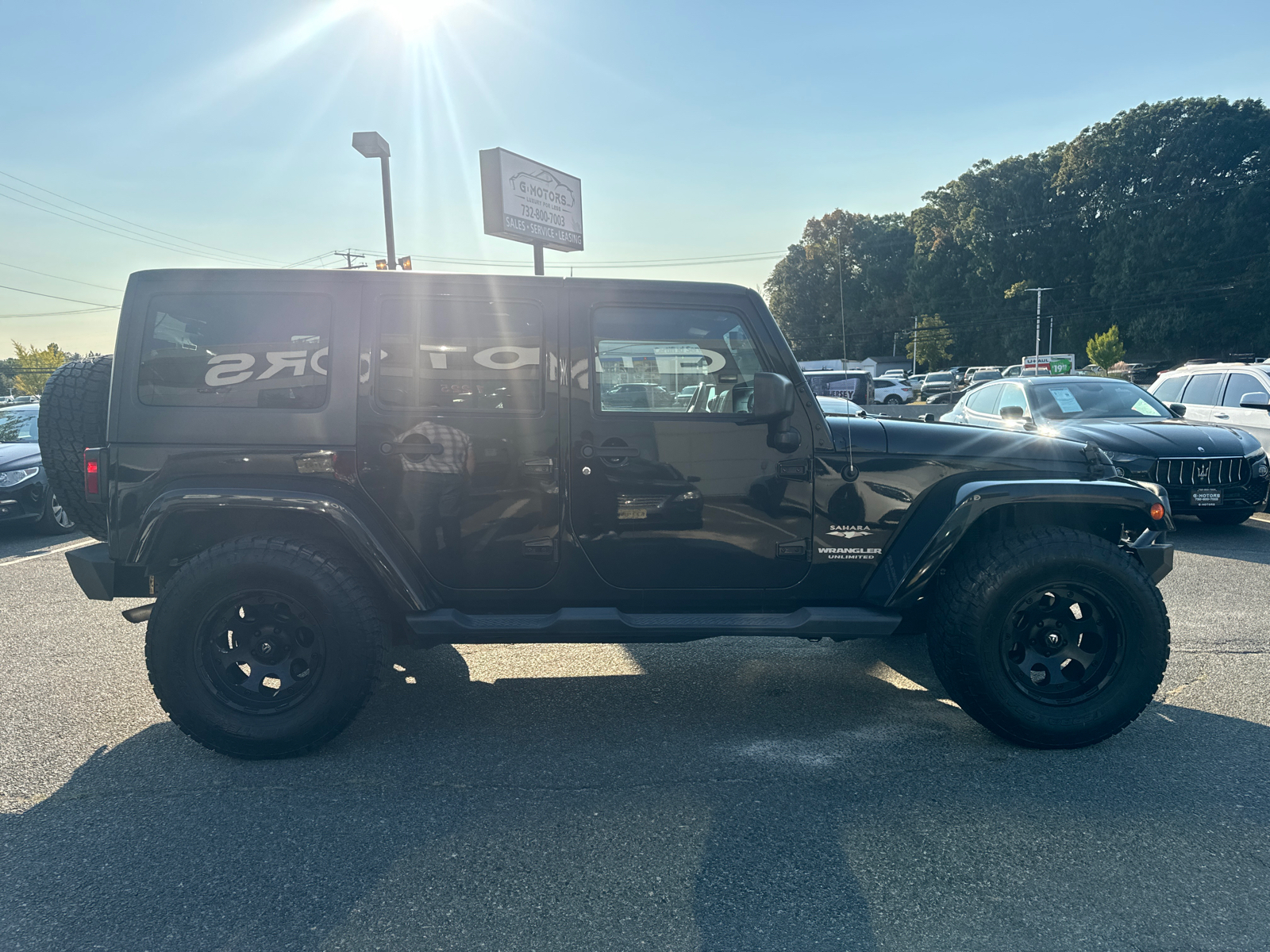 2015 Jeep Wrangler Unlimited Sahara Sport Utility 4D 11