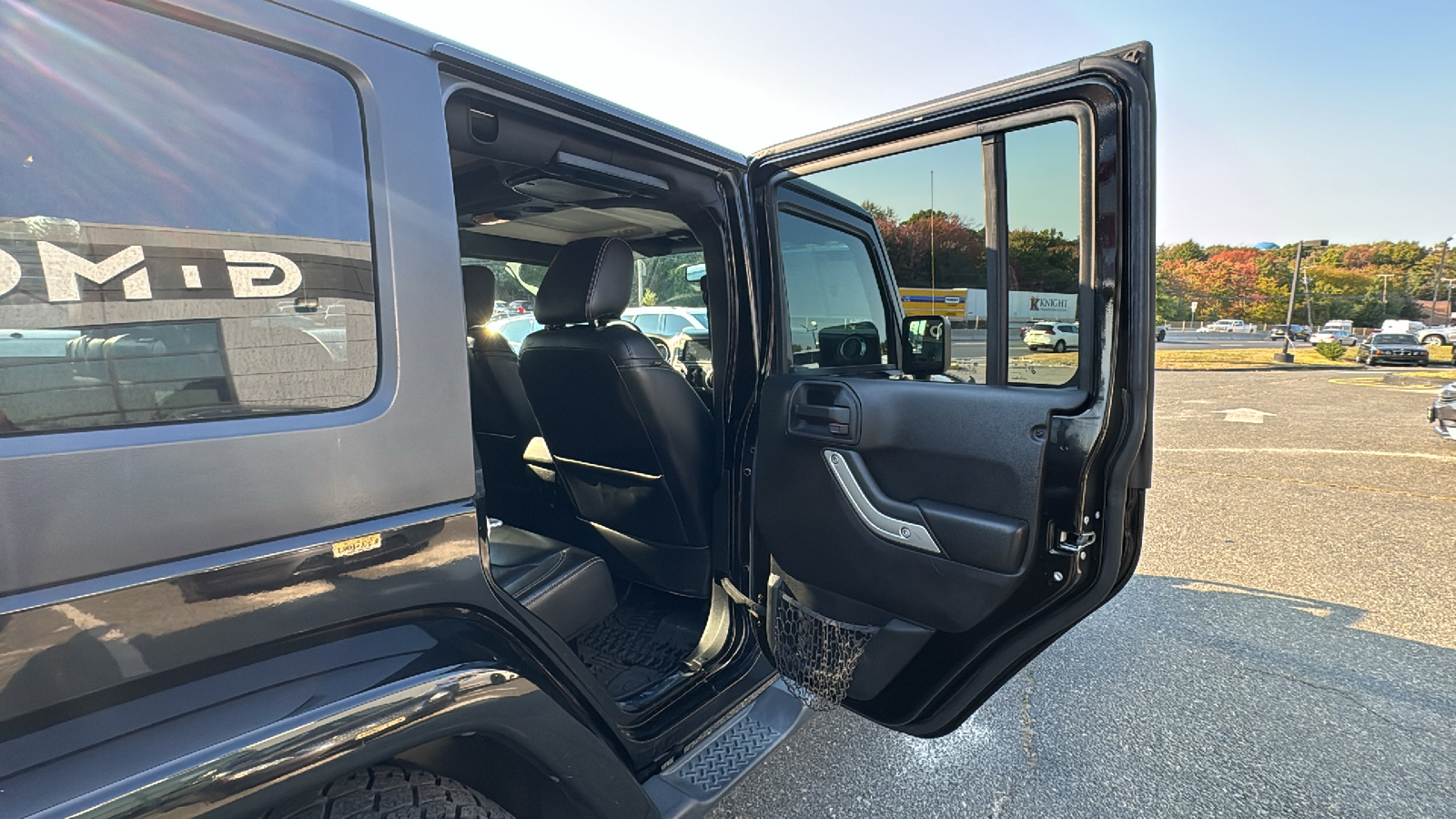 2015 Jeep Wrangler Unlimited Sahara Sport Utility 4D 24