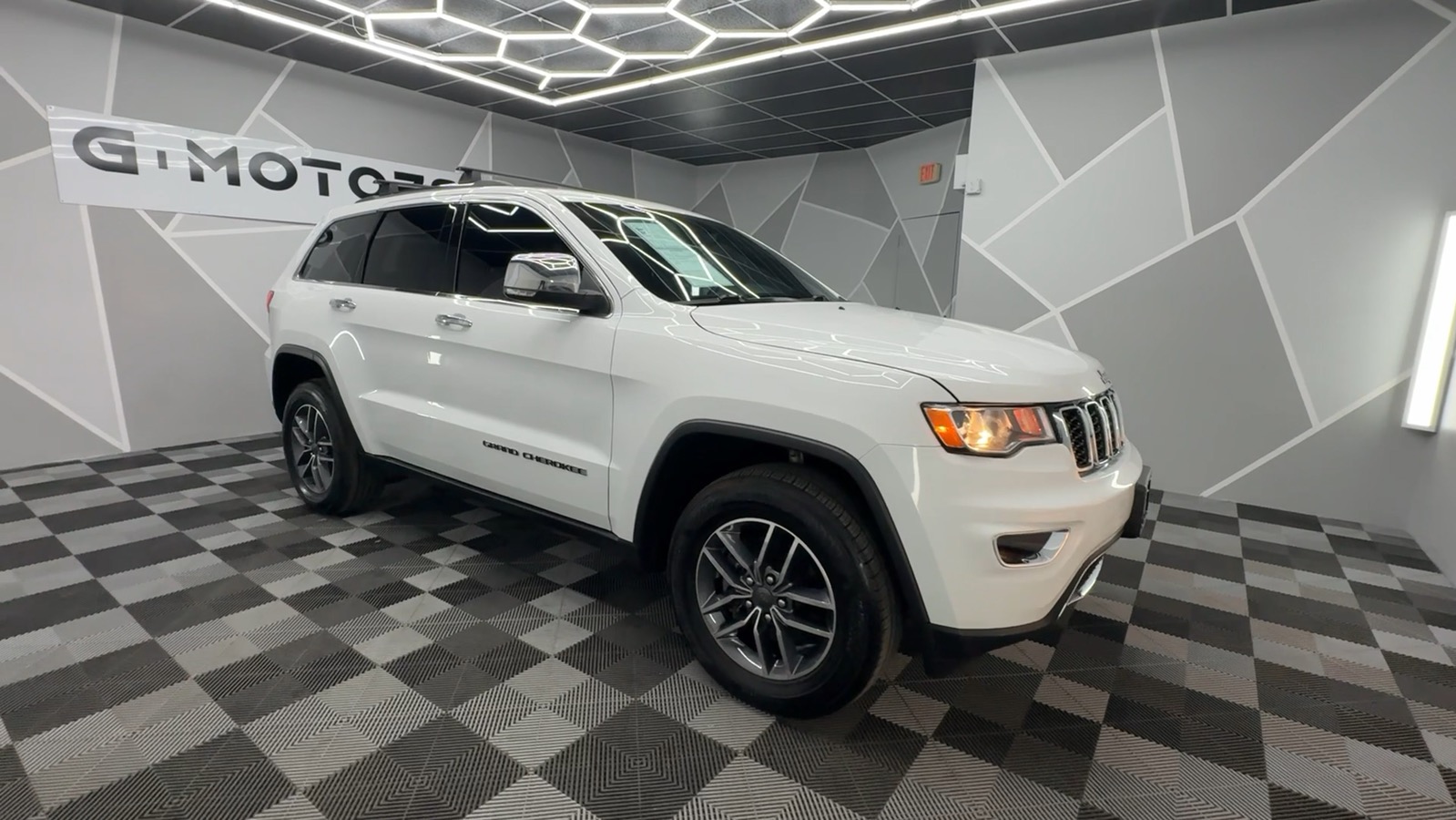 2019 Jeep Grand Cherokee Limited Sport Utility 4D 14