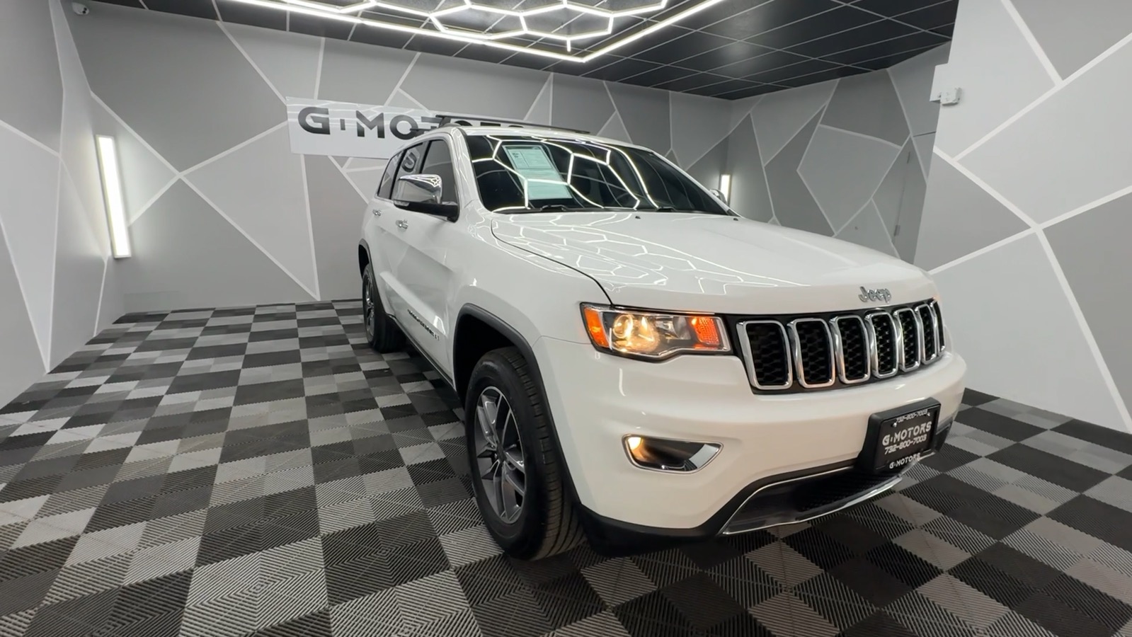 2019 Jeep Grand Cherokee Limited Sport Utility 4D 15