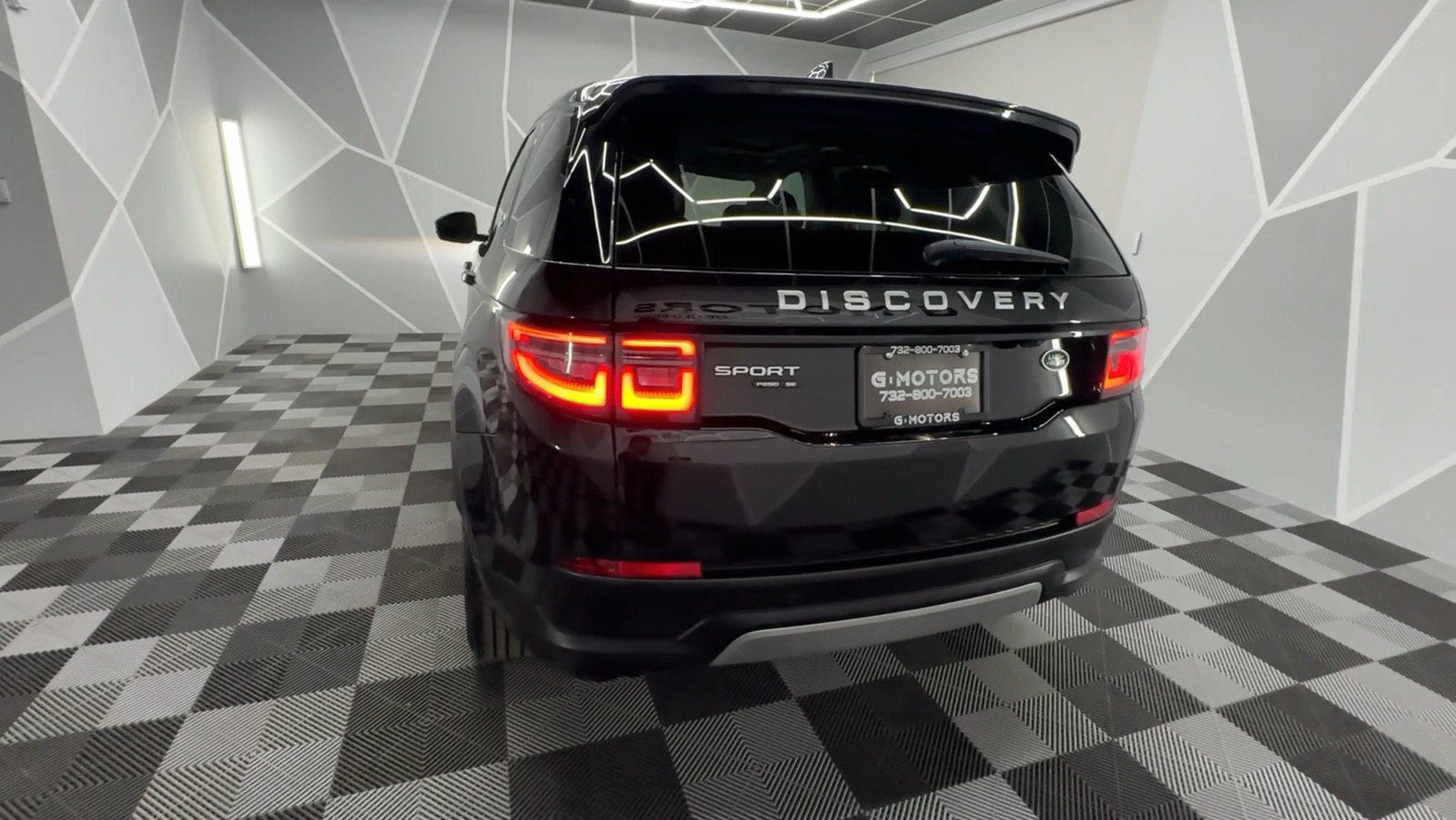 2020 Land Rover Discovery Sport SE Sport Utility 4D 7