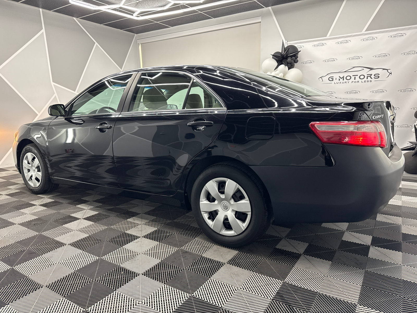 2009 Toyota Camry LE Sedan 4D 4