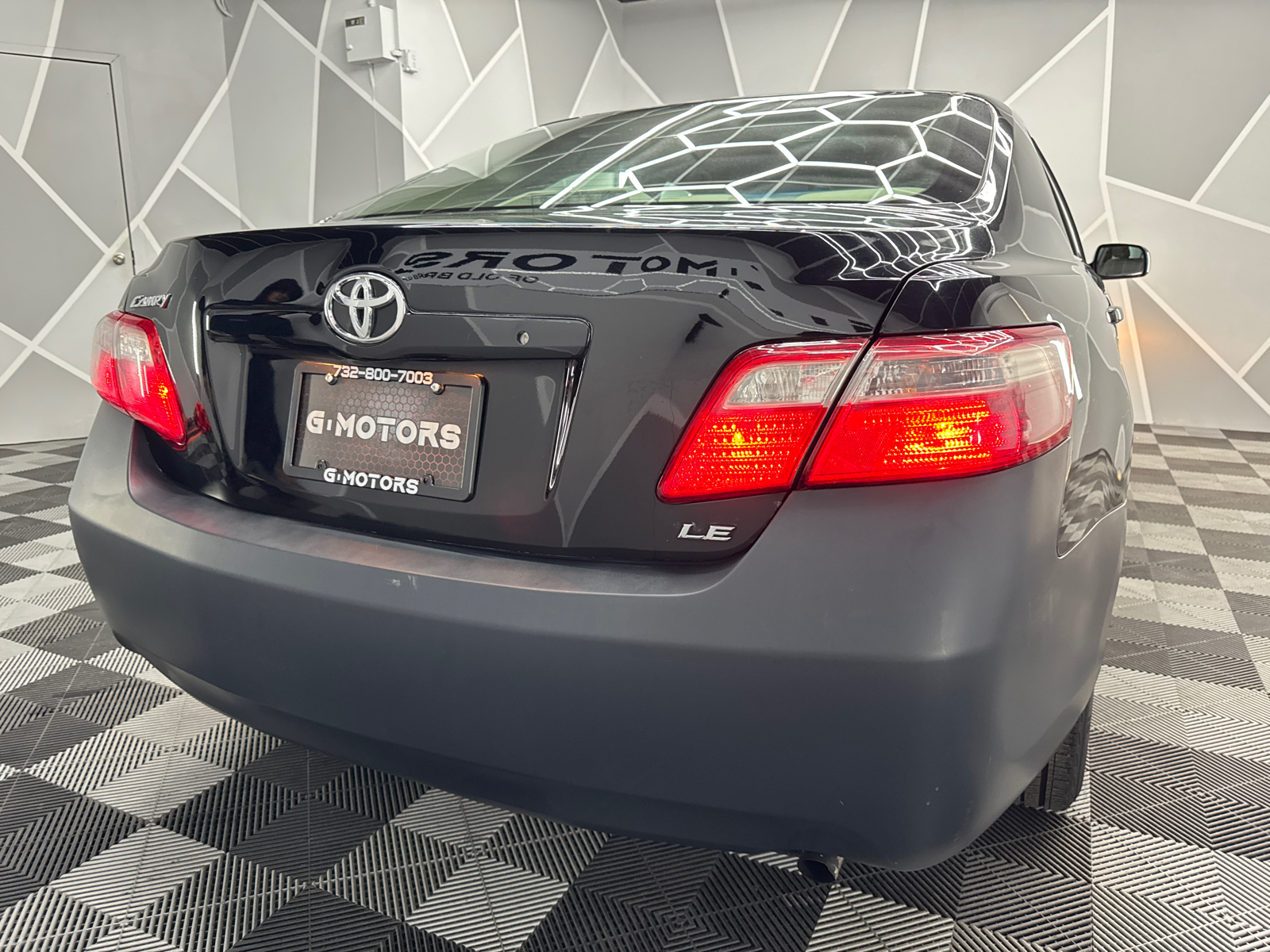 2009 Toyota Camry LE Sedan 4D 8