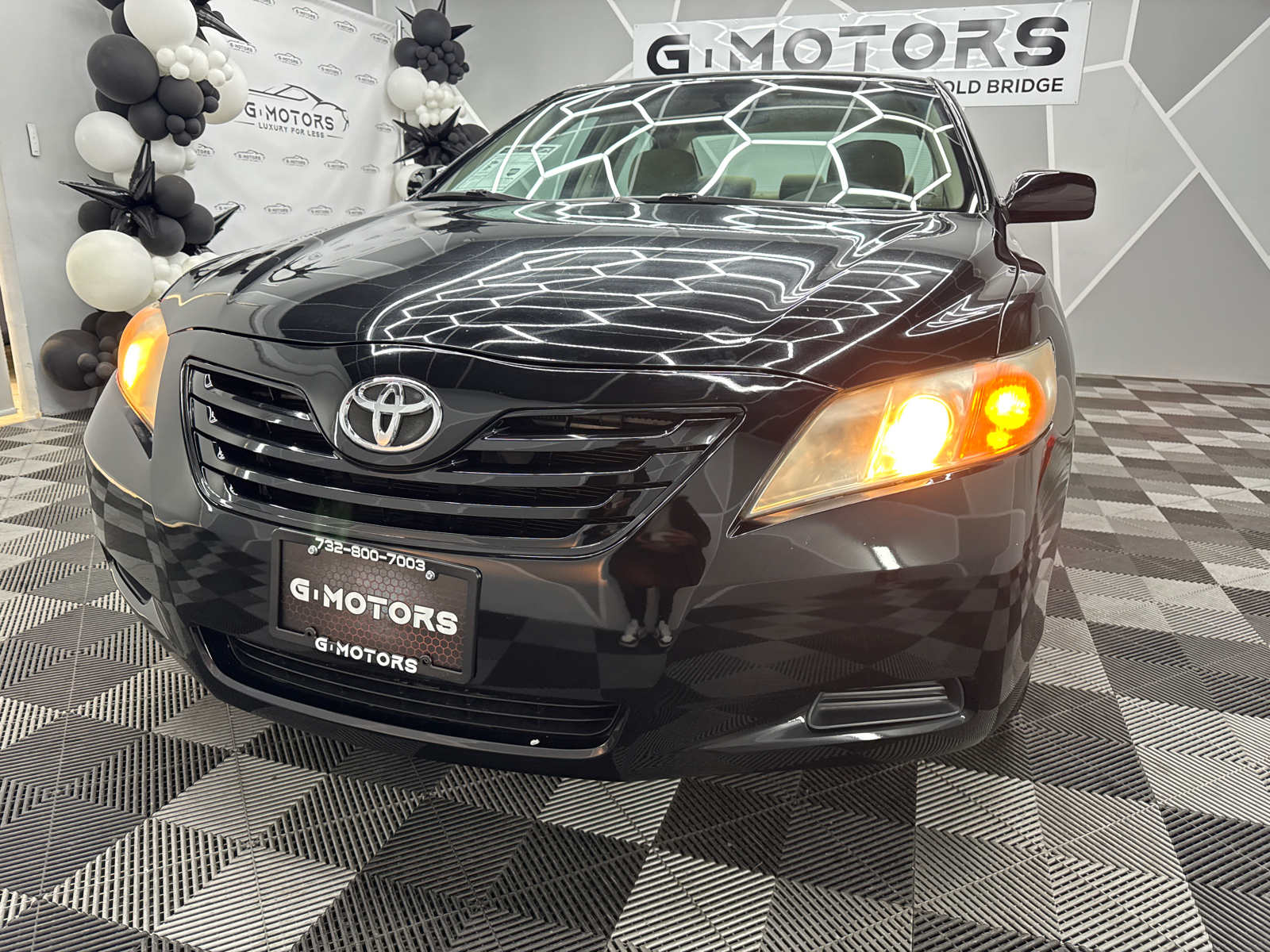 2009 Toyota Camry LE Sedan 4D 16