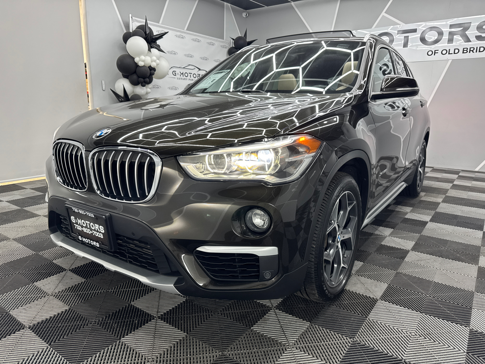 2016 BMW X1  1