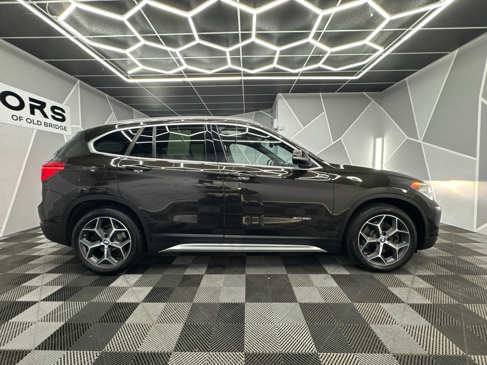 2016 BMW X1  11