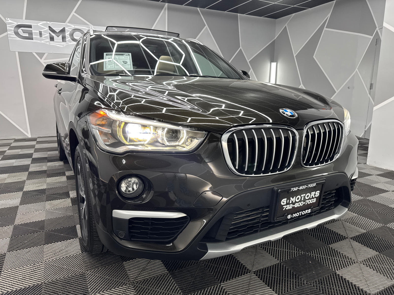 2016 BMW X1  14