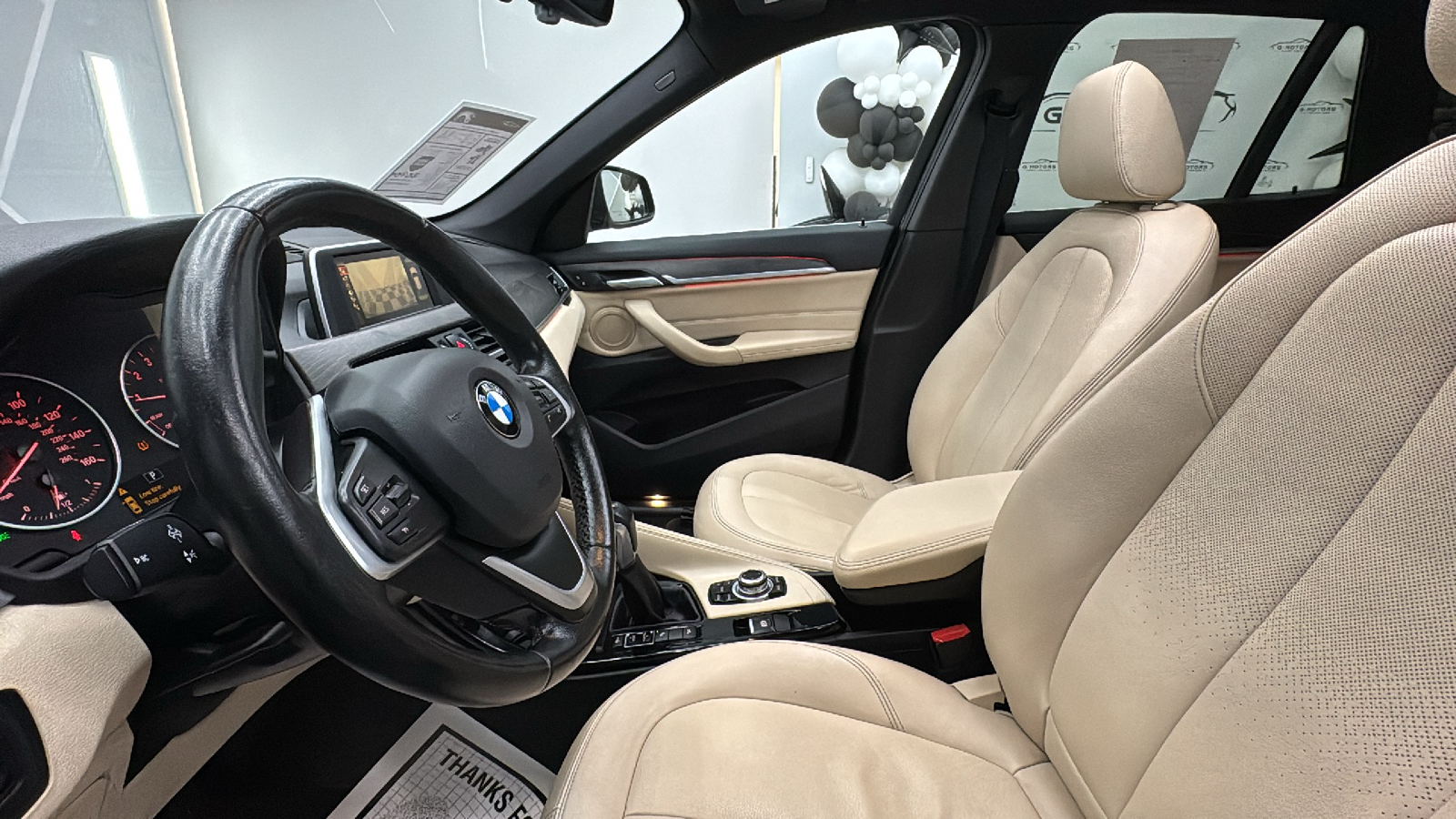 2016 BMW X1  37