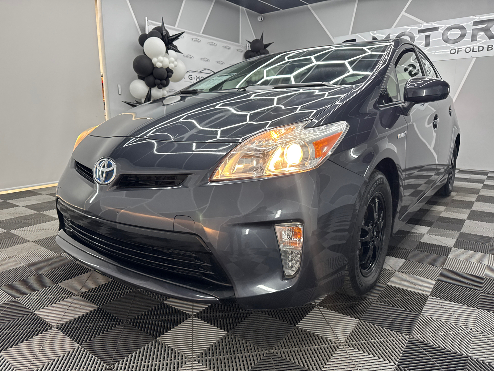 2015 Toyota Prius Two Hatchback 4D 1