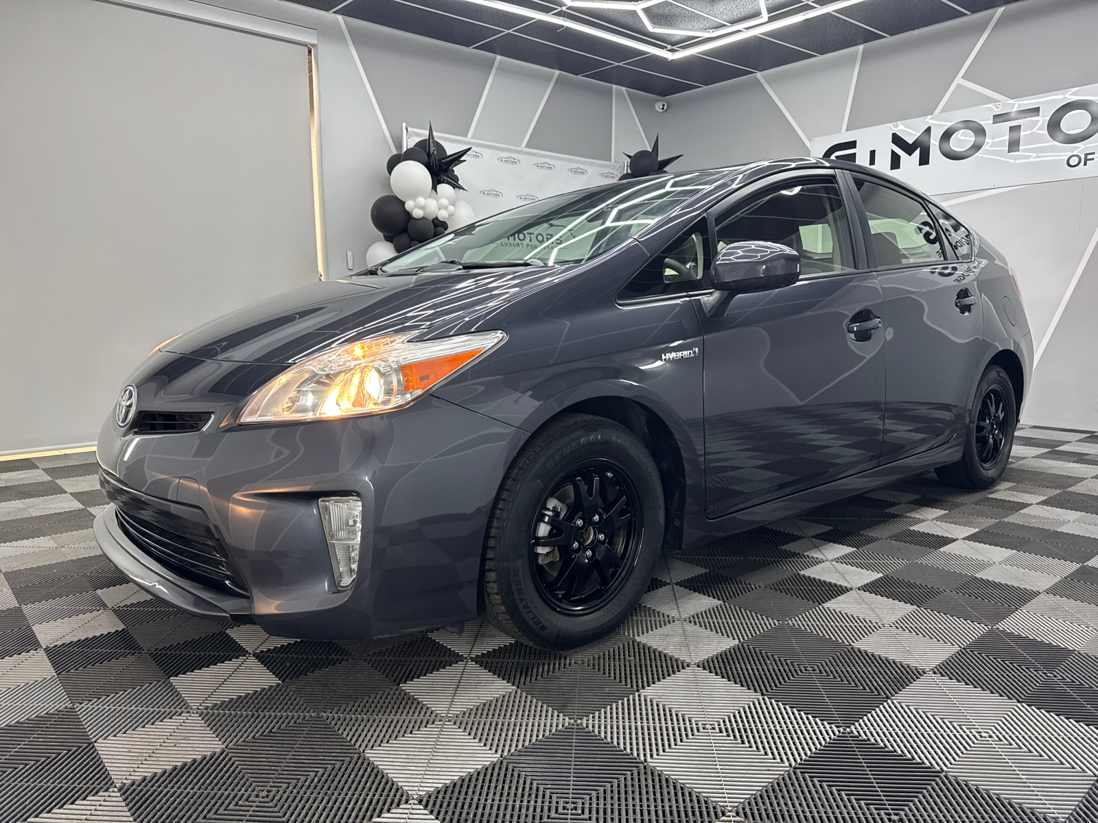 2015 Toyota Prius Two Hatchback 4D 2