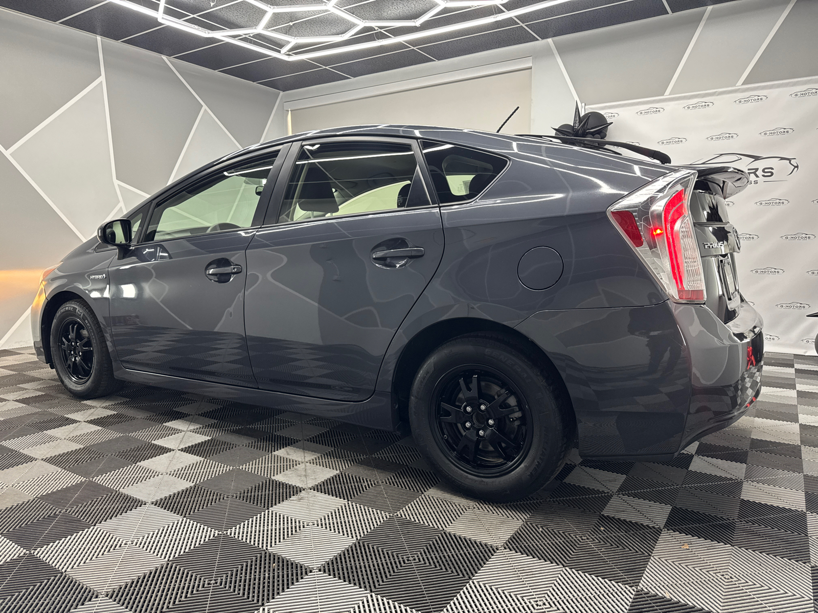 2015 Toyota Prius Two Hatchback 4D 4