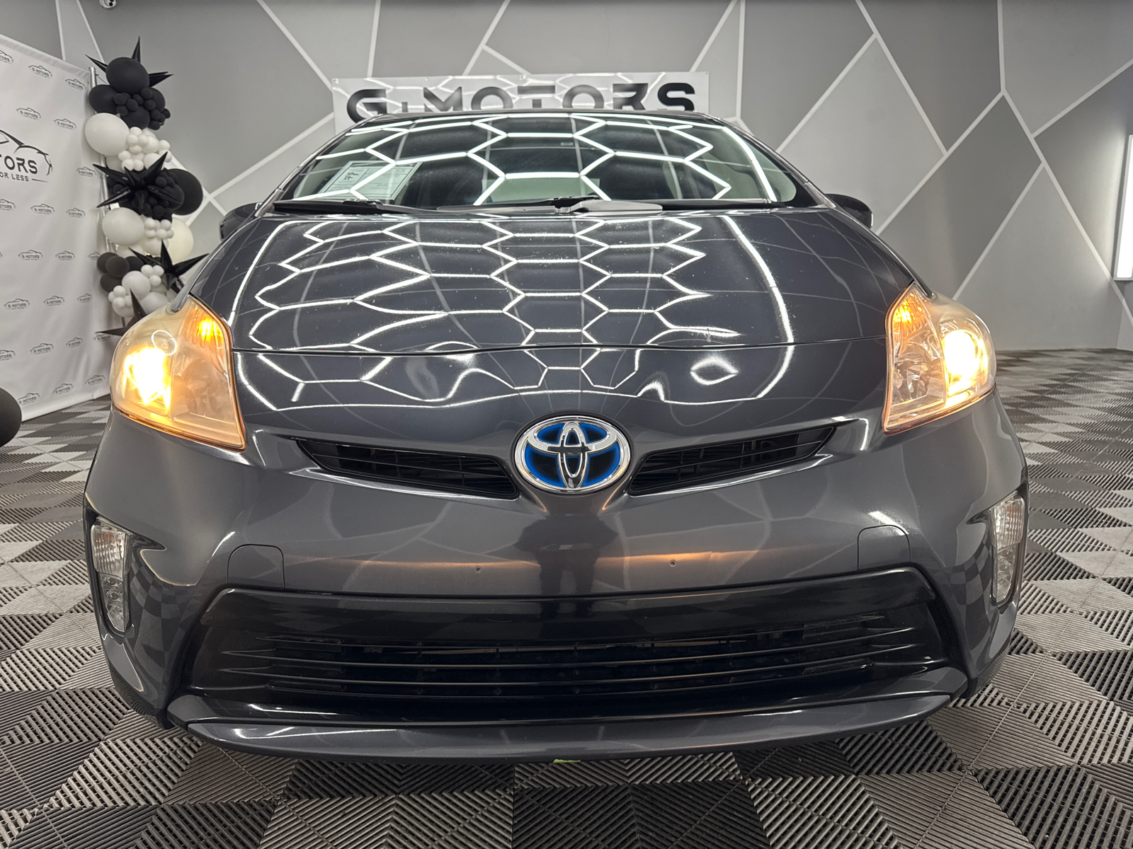 2015 Toyota Prius Two Hatchback 4D 15