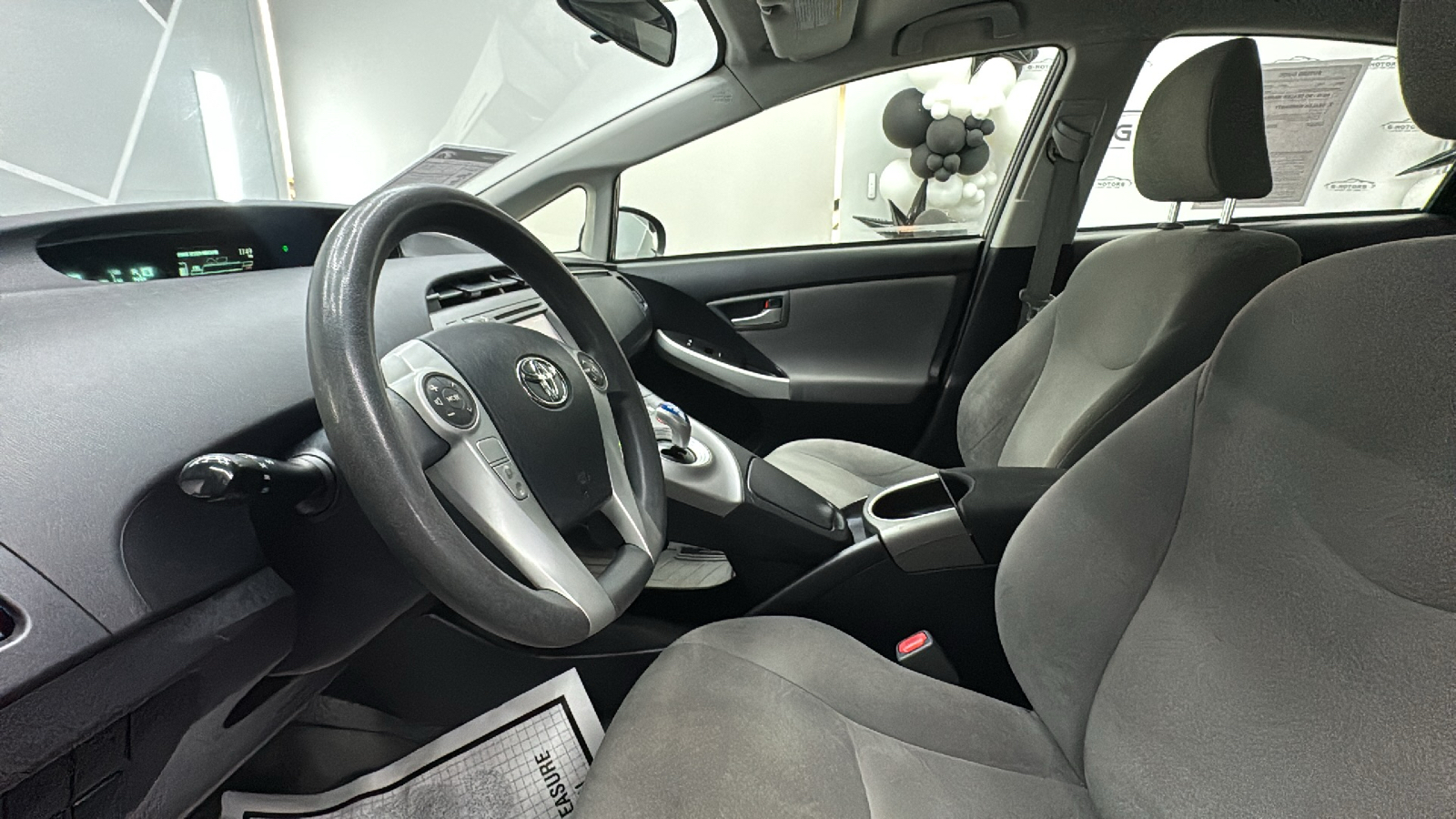 2015 Toyota Prius Two Hatchback 4D 36