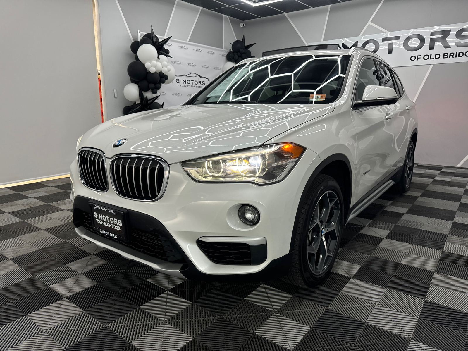 2016 BMW X1 xDrive28i Sport Utility 4D 1