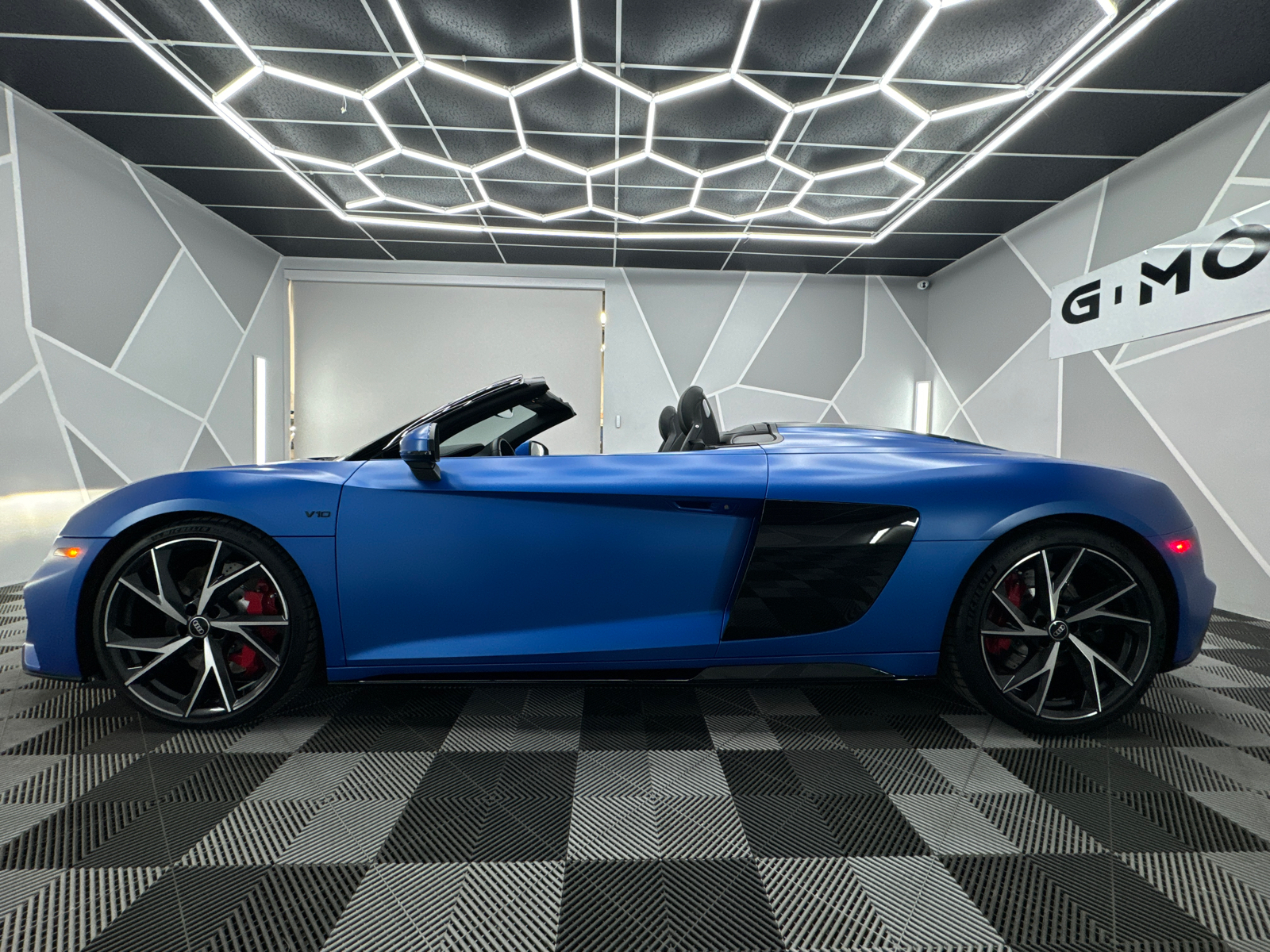 2023 Audi R8 V10 Performance Spyder Cabriolet 2D 10