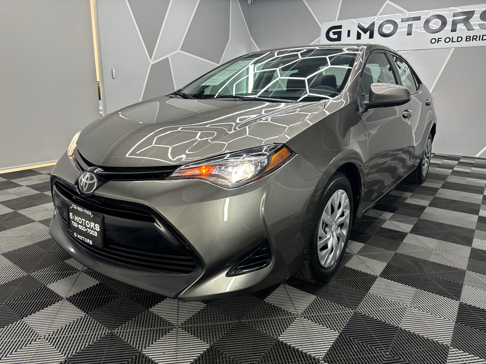 2017 Toyota Corolla LE Sedan 4D 1