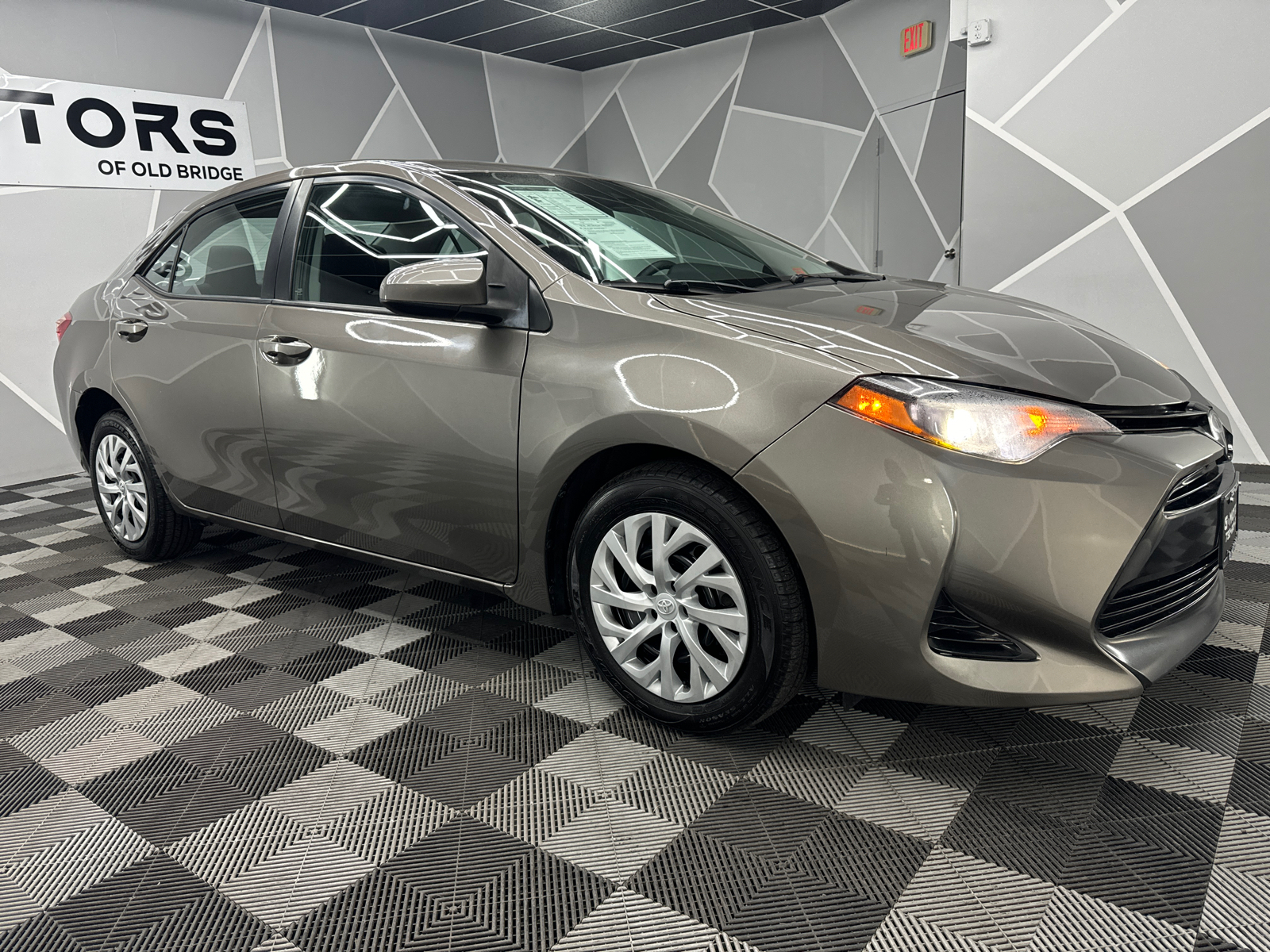 2017 Toyota Corolla LE Sedan 4D 12