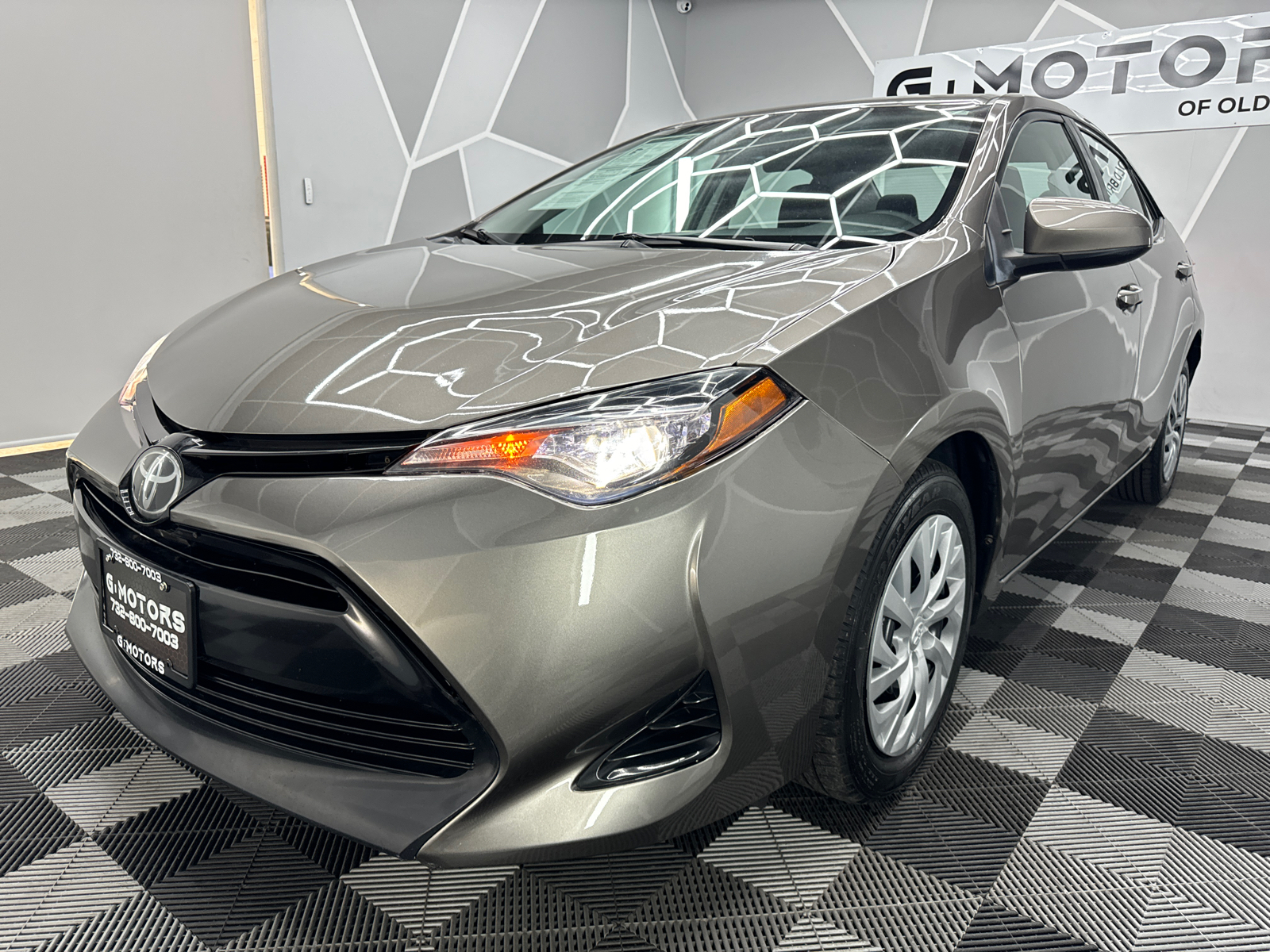 2017 Toyota Corolla LE Sedan 4D 17