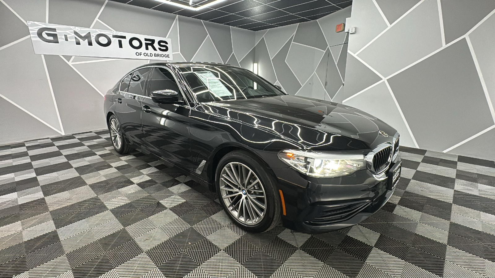 2019 BMW 5 Series 530i xDrive Sedan 4D 13