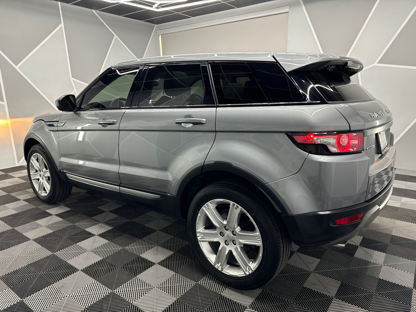 2015 Land Rover Range Rover Evoque Pure Plus Sport Utility 4D 4